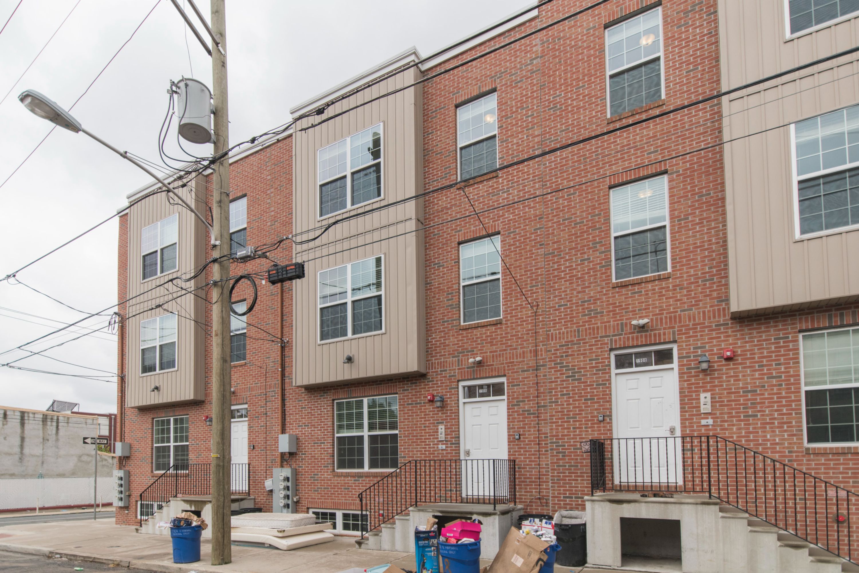 697 W BERKS ST Unit 1