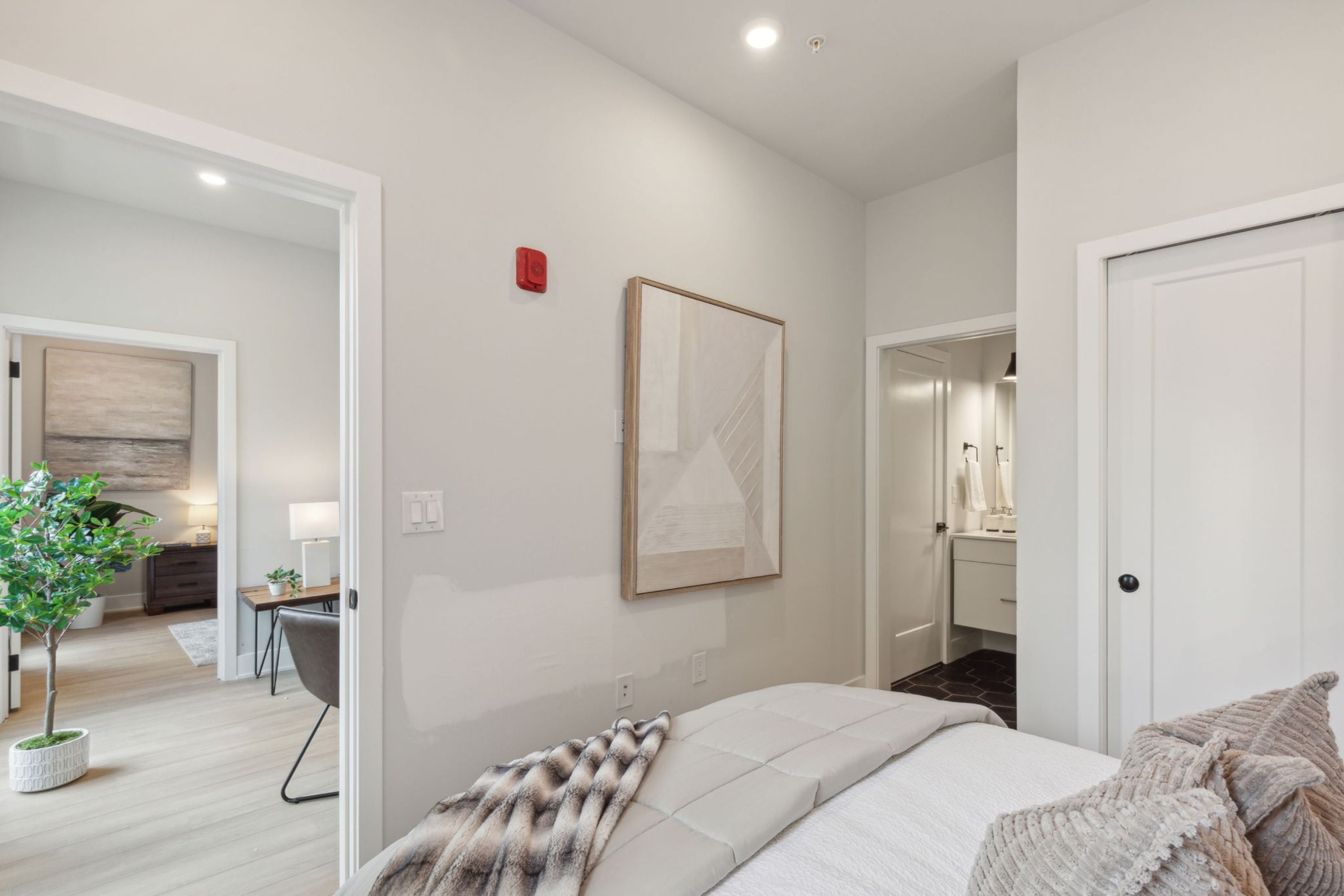 6910 Ridge Avenue Unit 412