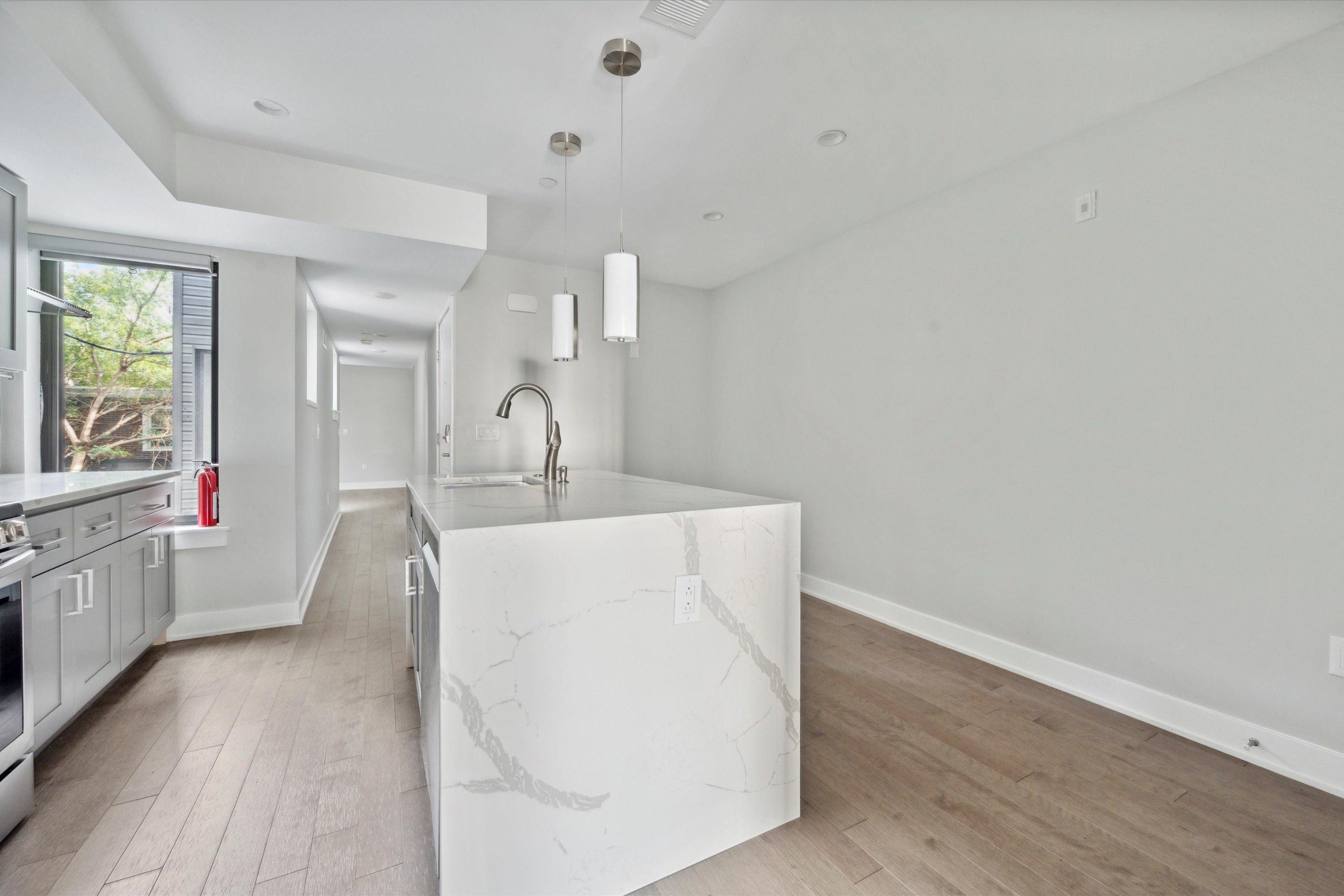 3834 BARING ST Unit 201