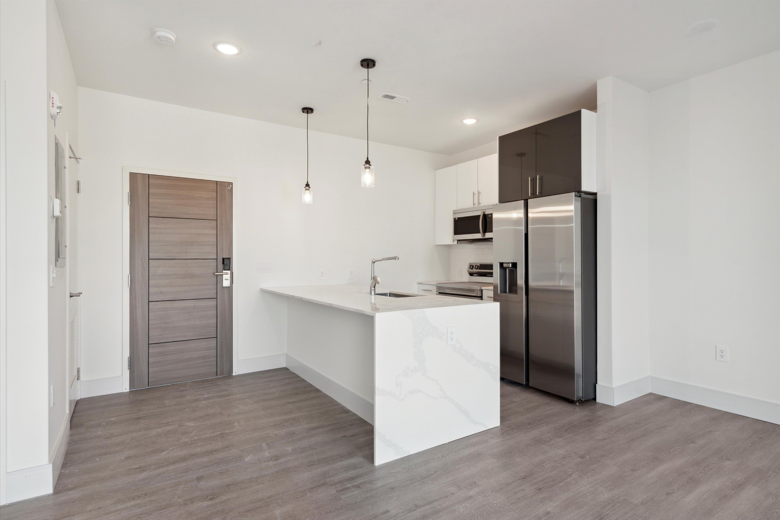 1221 E Fletcher St Unit 208
