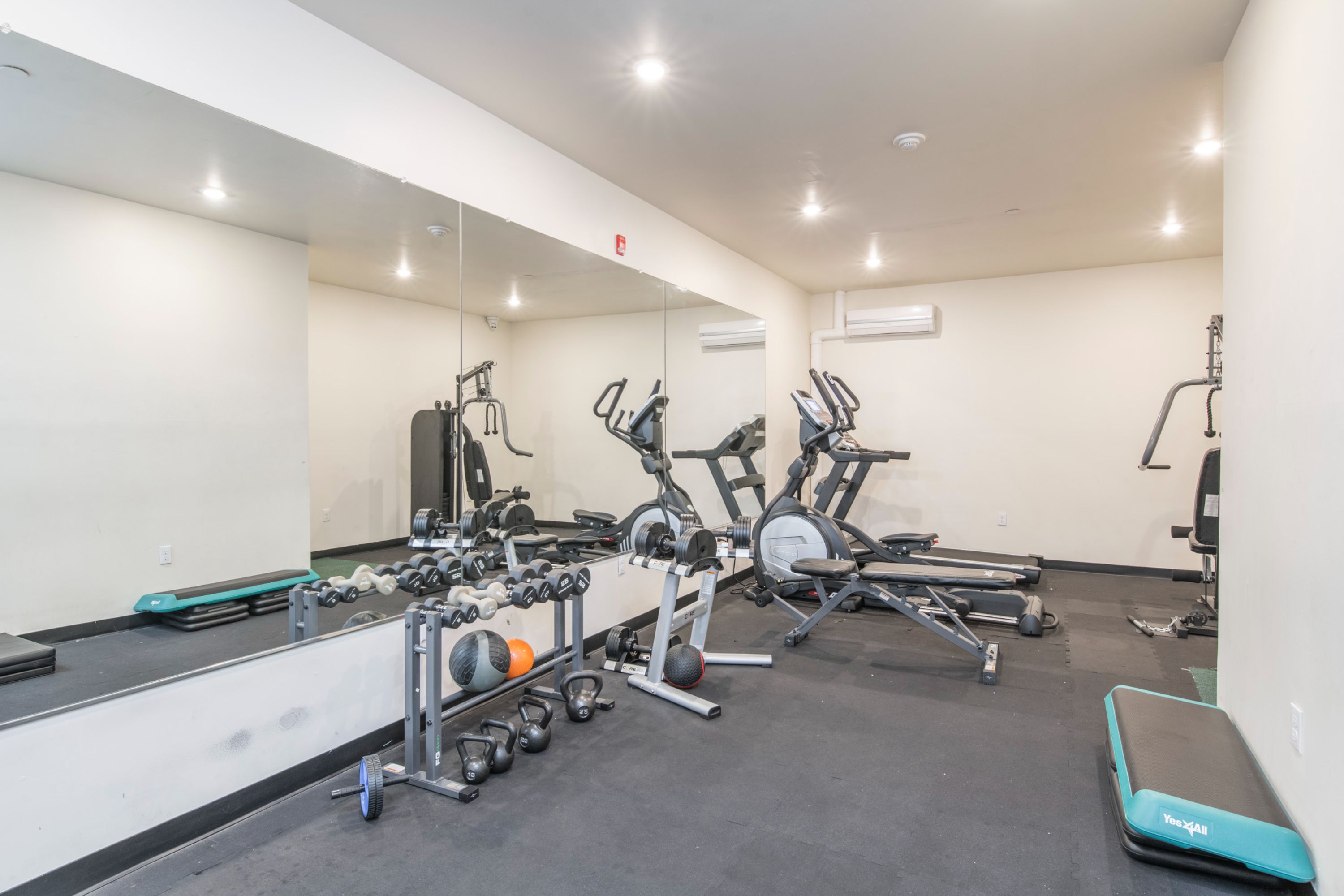 245-47 S 45TH ST Unit 2D