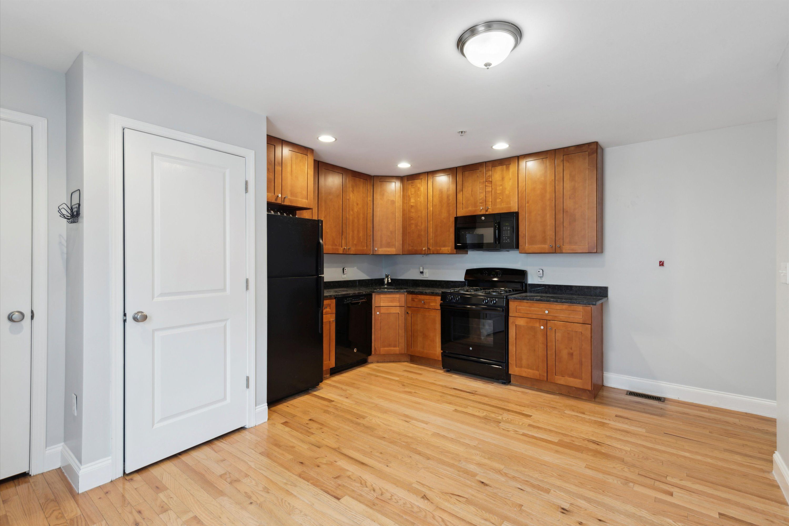 1856 N 17TH ST Unit 1R