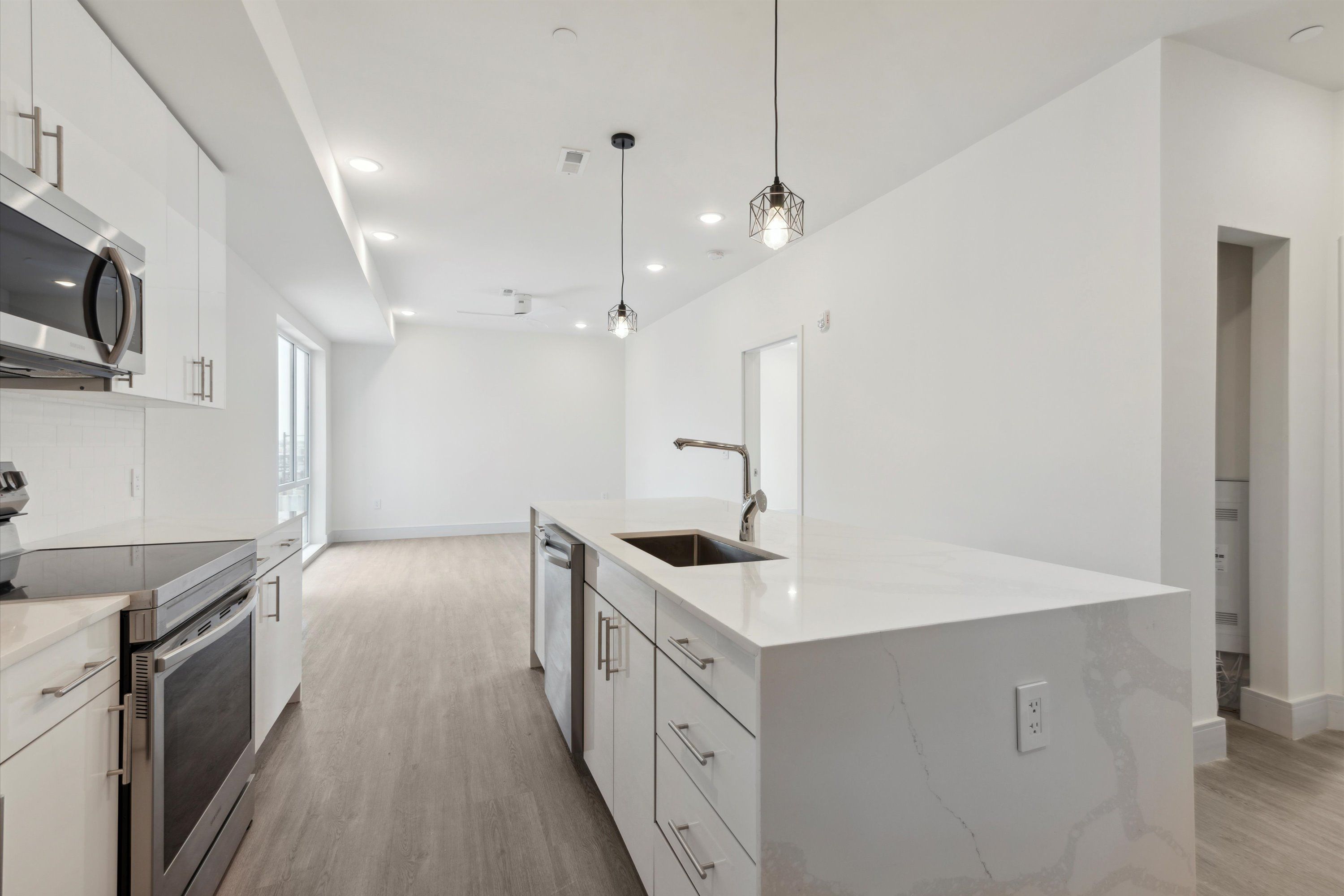 1221 E Fletcher St Unit 211