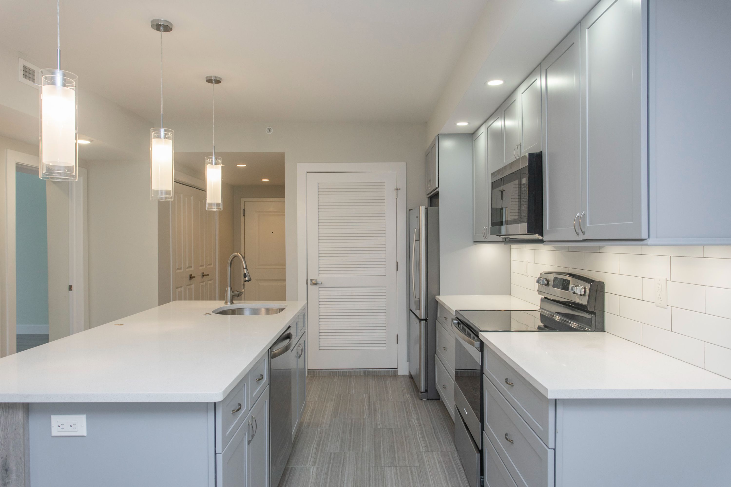 1533-39 PARRISH ST Unit 2F