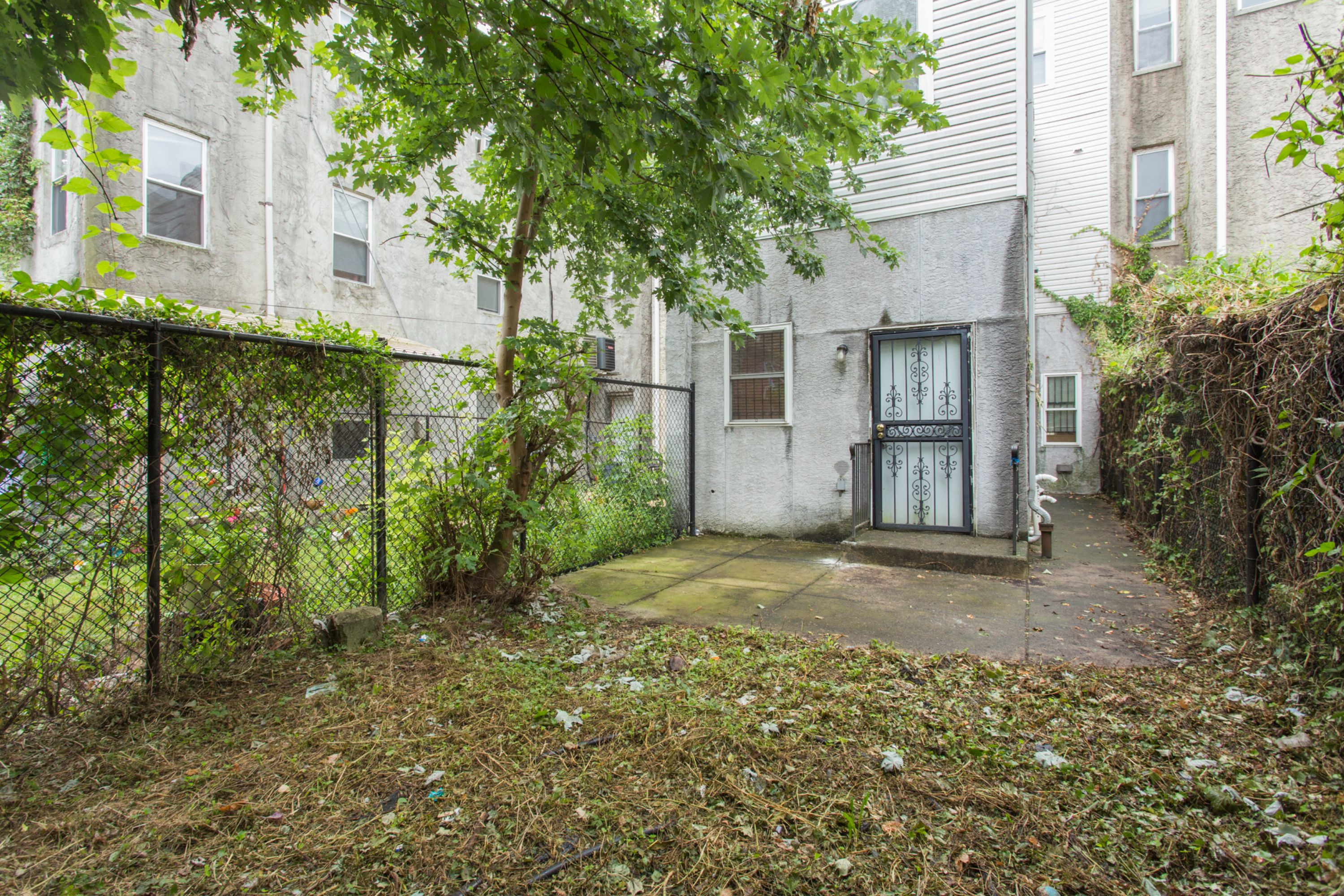 1525 N Bouvier St