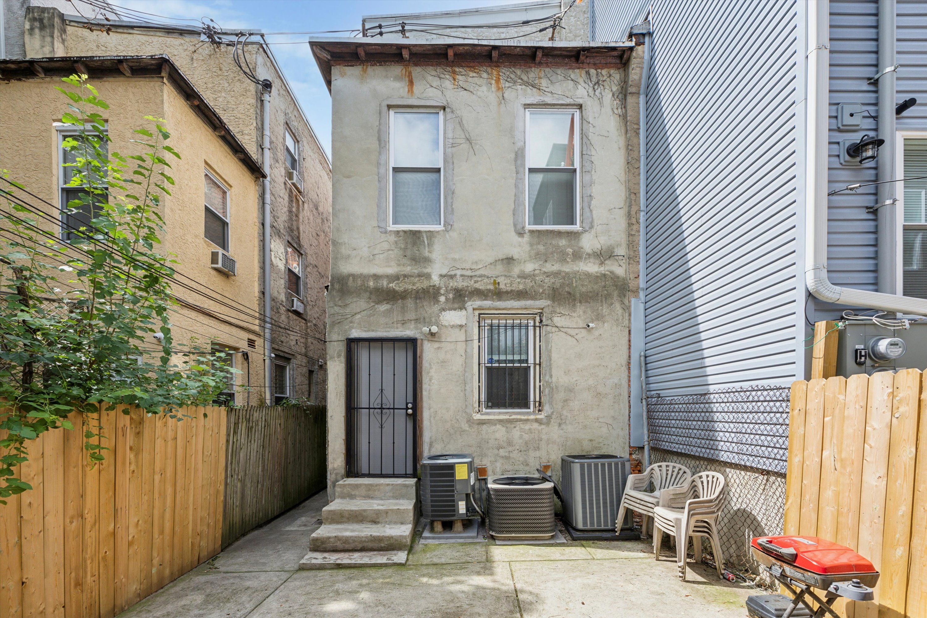1729 W MONTGOMERY AVE Unit 1