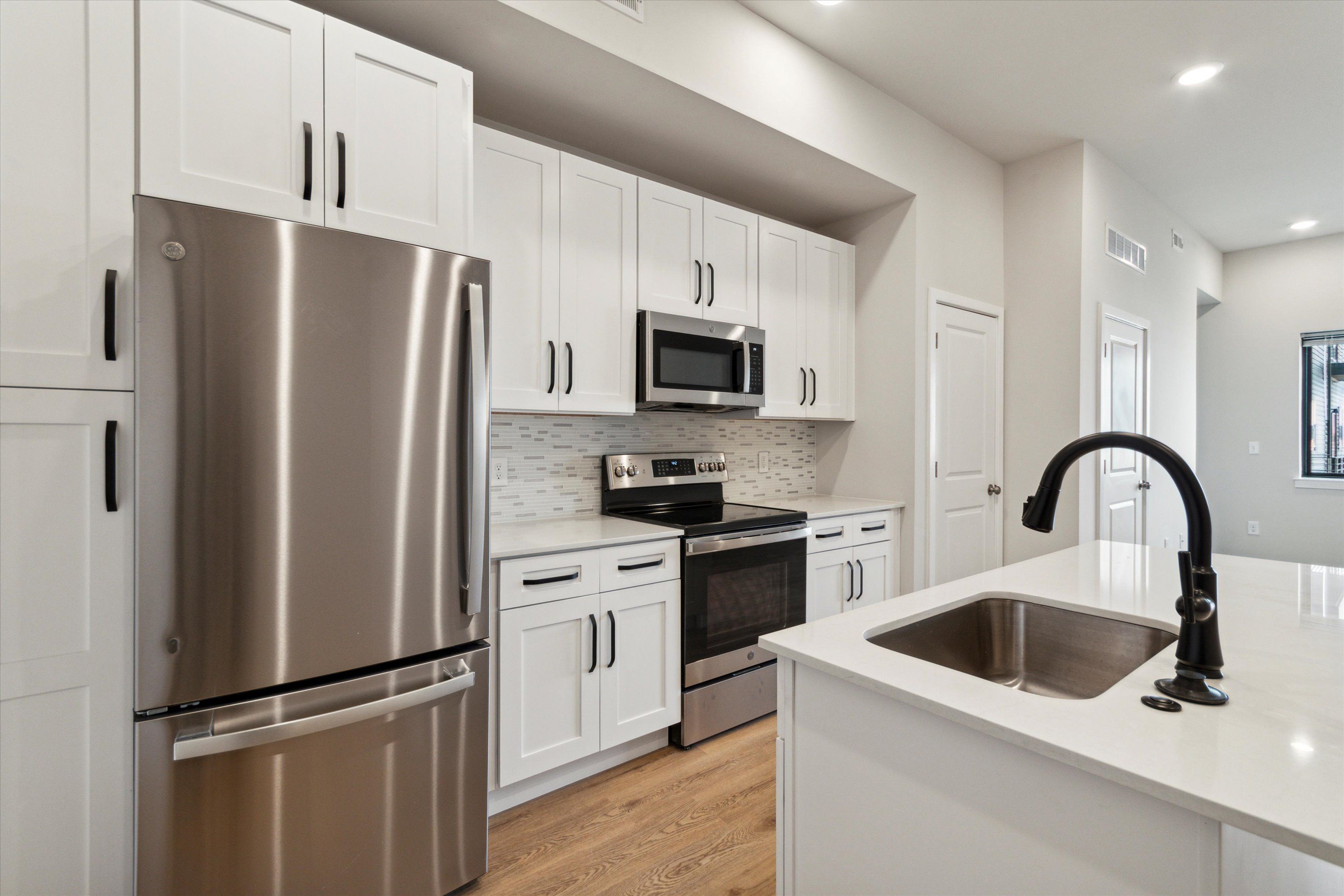 2157 E LEHIGH AVE Unit 502