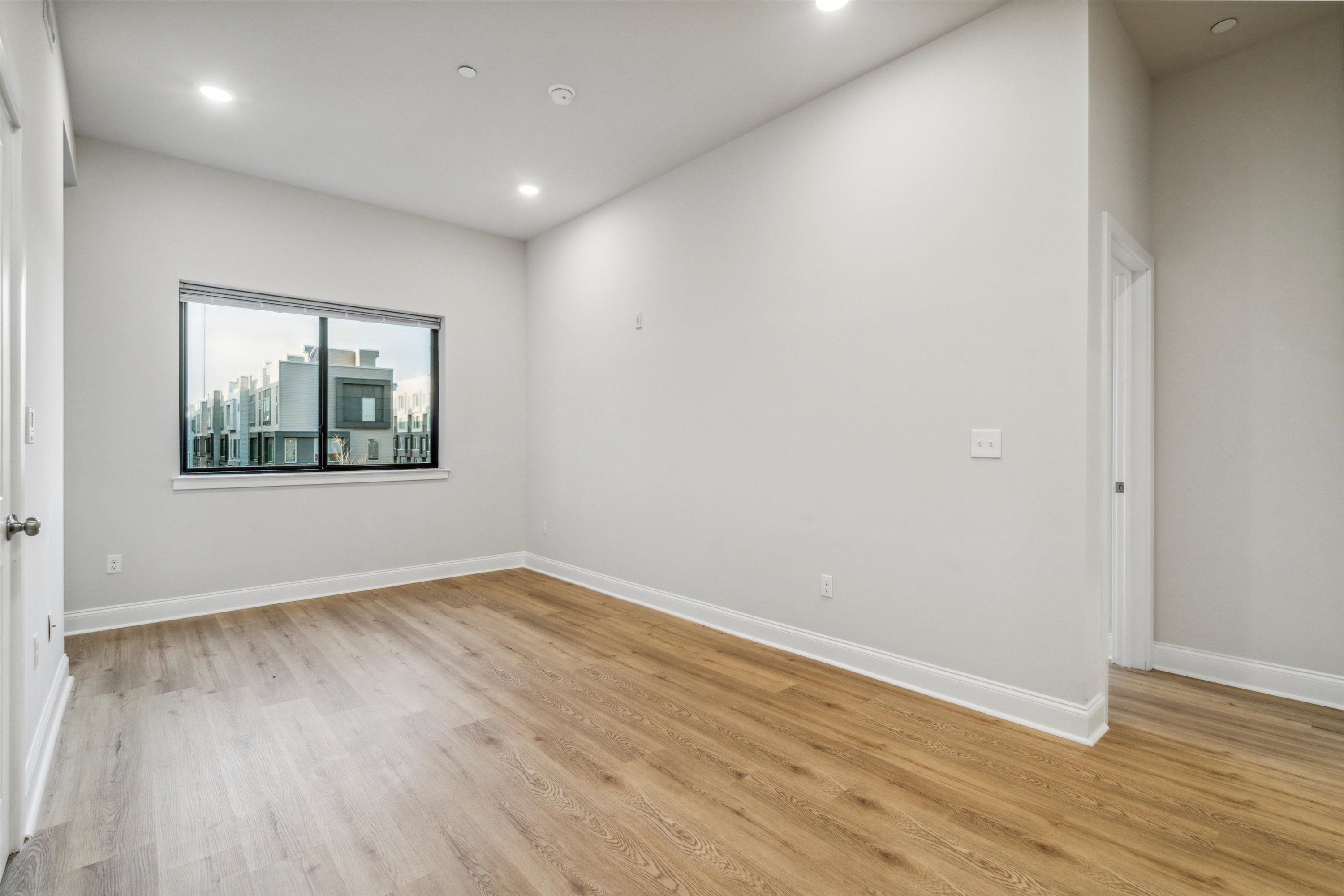 2157 E LEHIGH AVE Unit 501