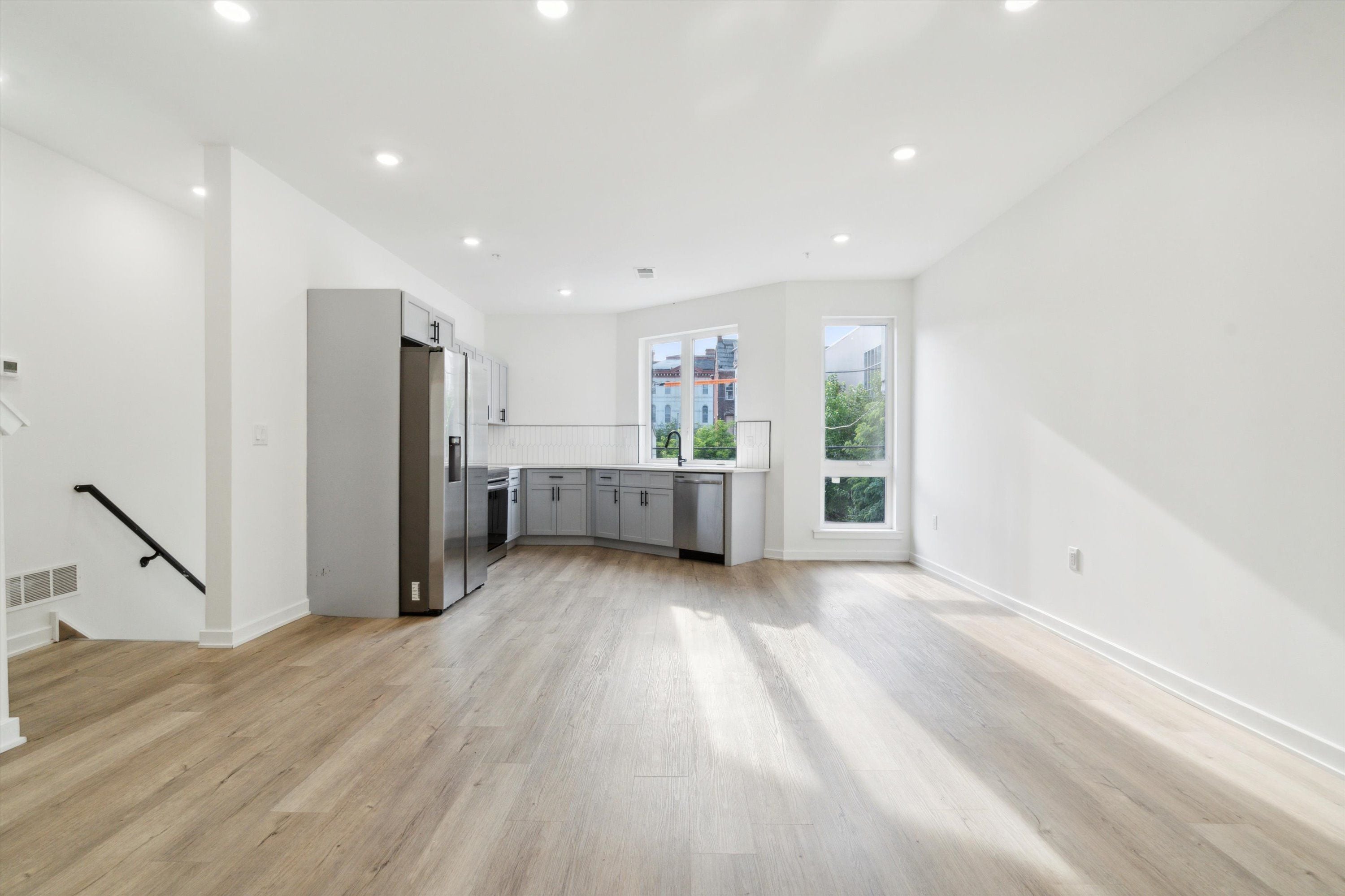1533 N Sydenham ST Unit B