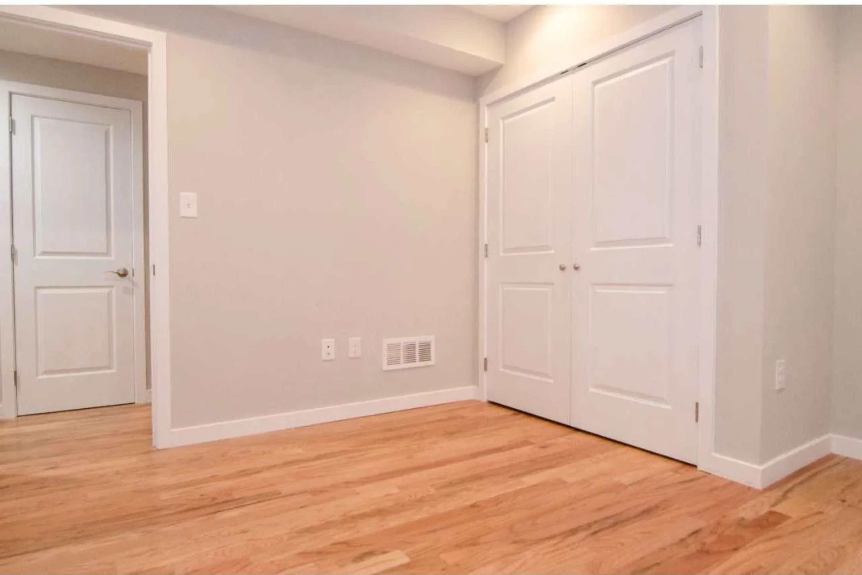 1819 GINNODO ST Unit B