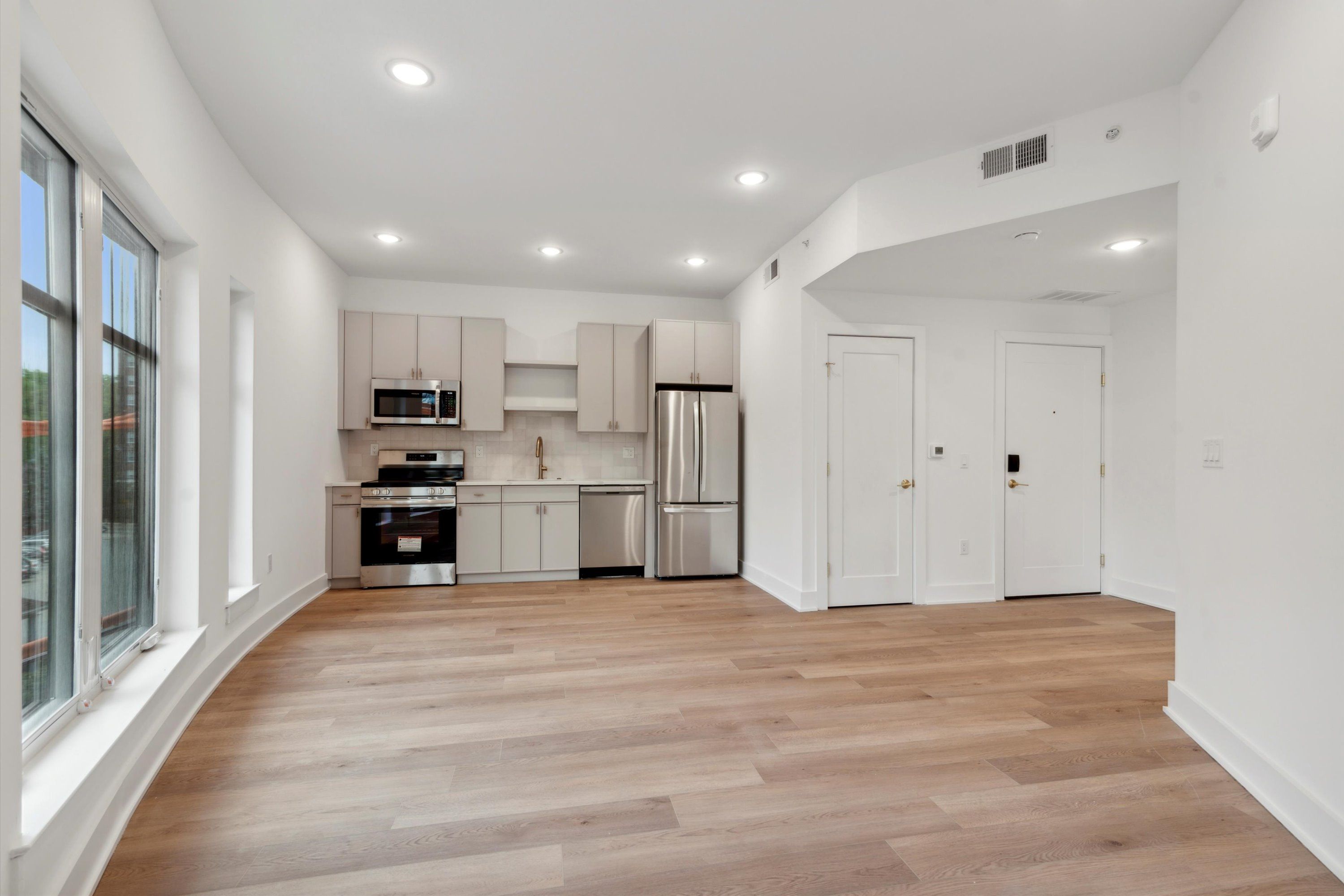 367 W Hortter St Unit 301
