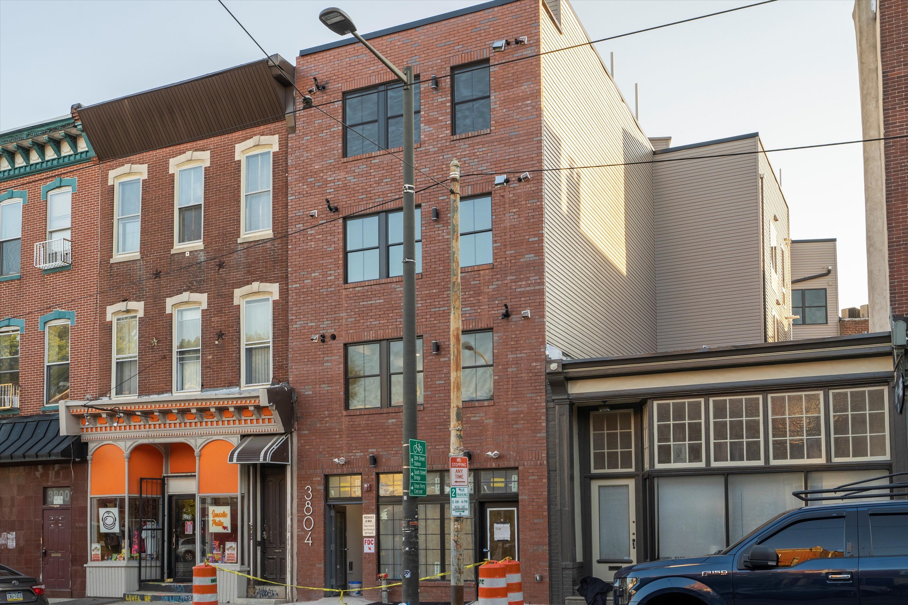 3804 Lancaster Ave Unit 401