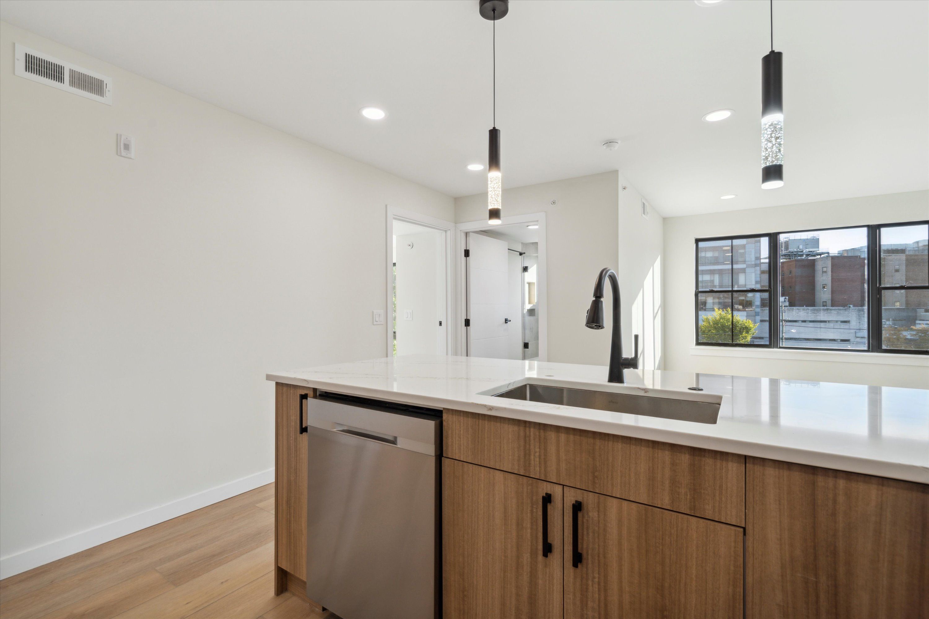 3804 Lancaster Ave Unit 401