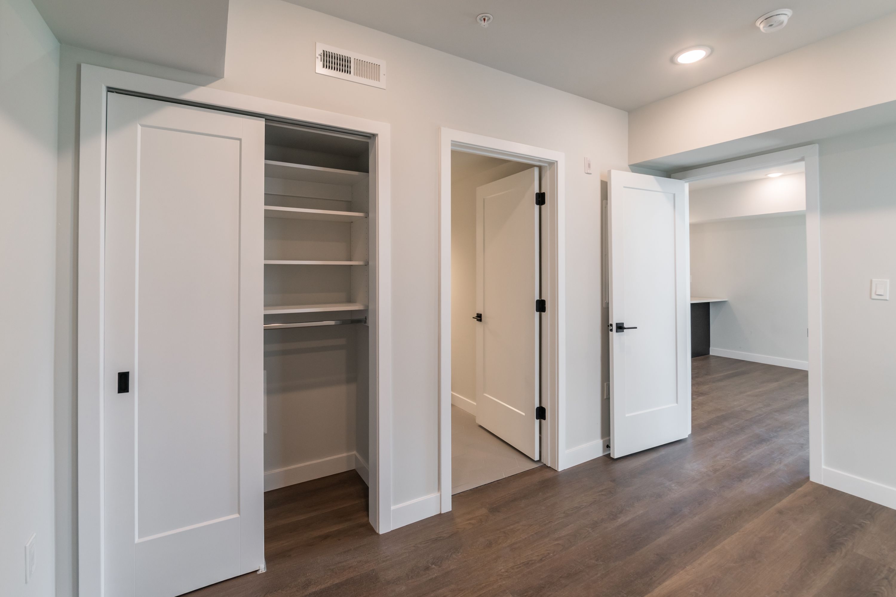1102 GERMANTOWN AVENUE Unit 204