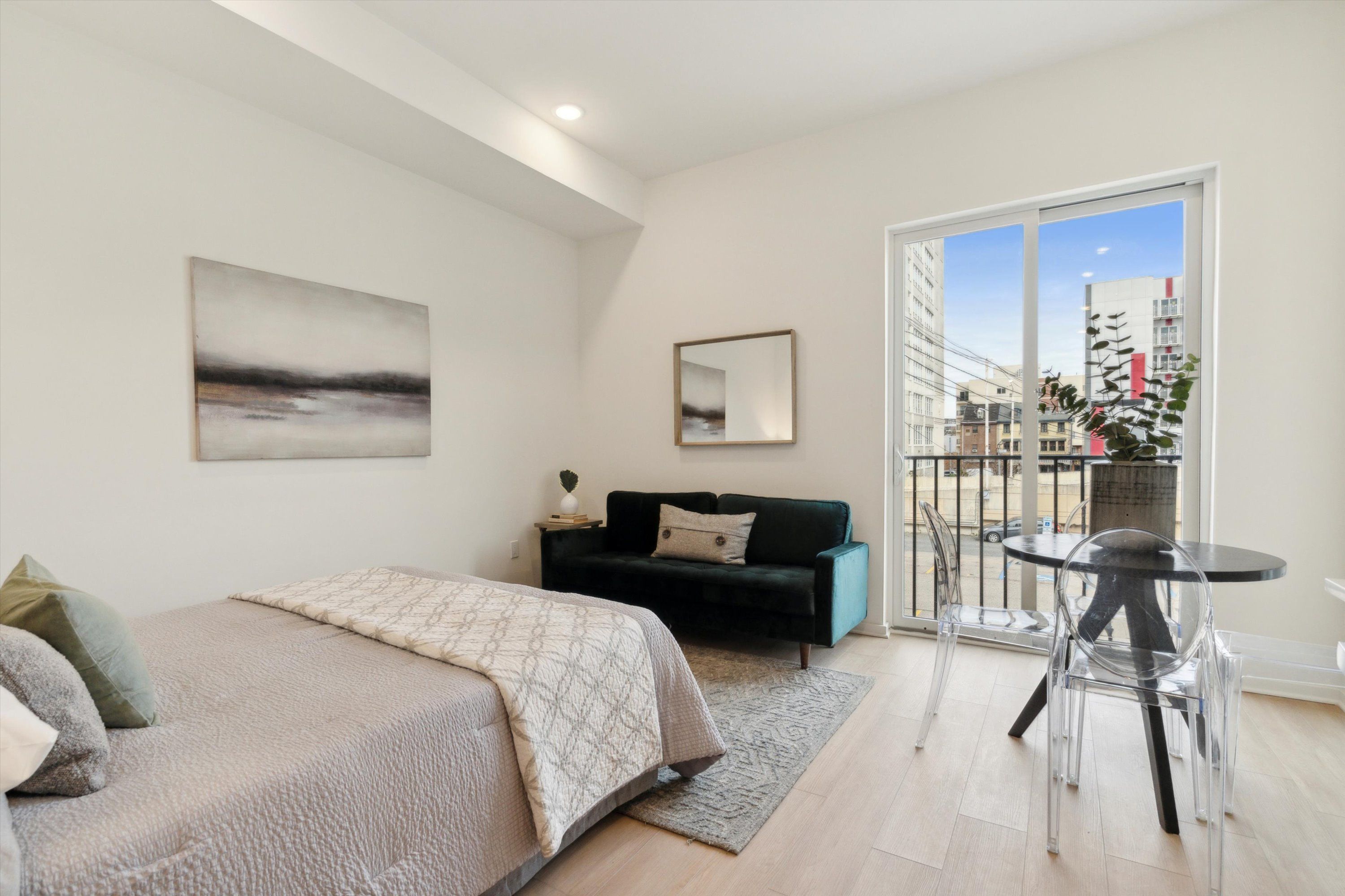 225 N 12TH ST Unit 305