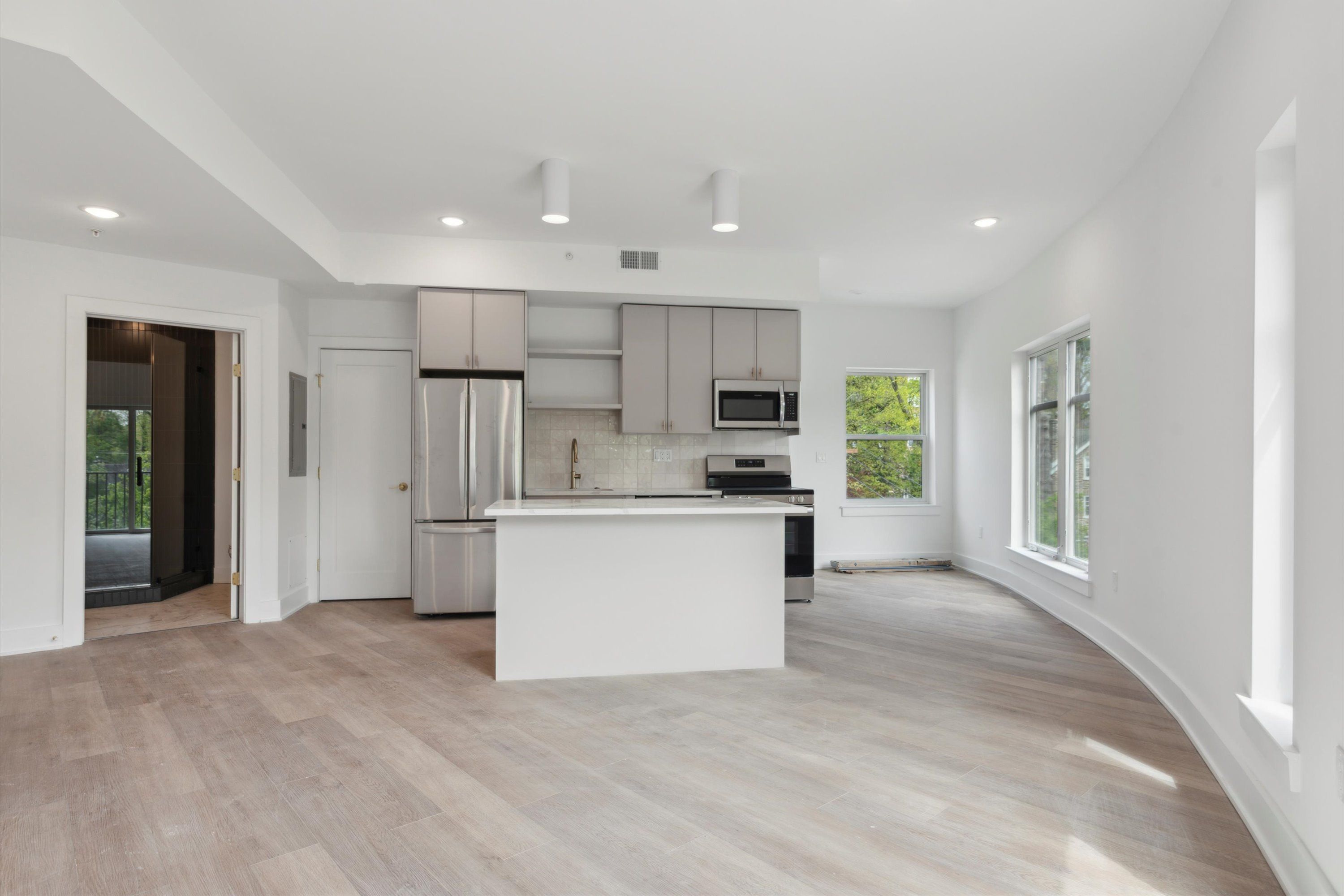 367 W Hortter St Unit 401