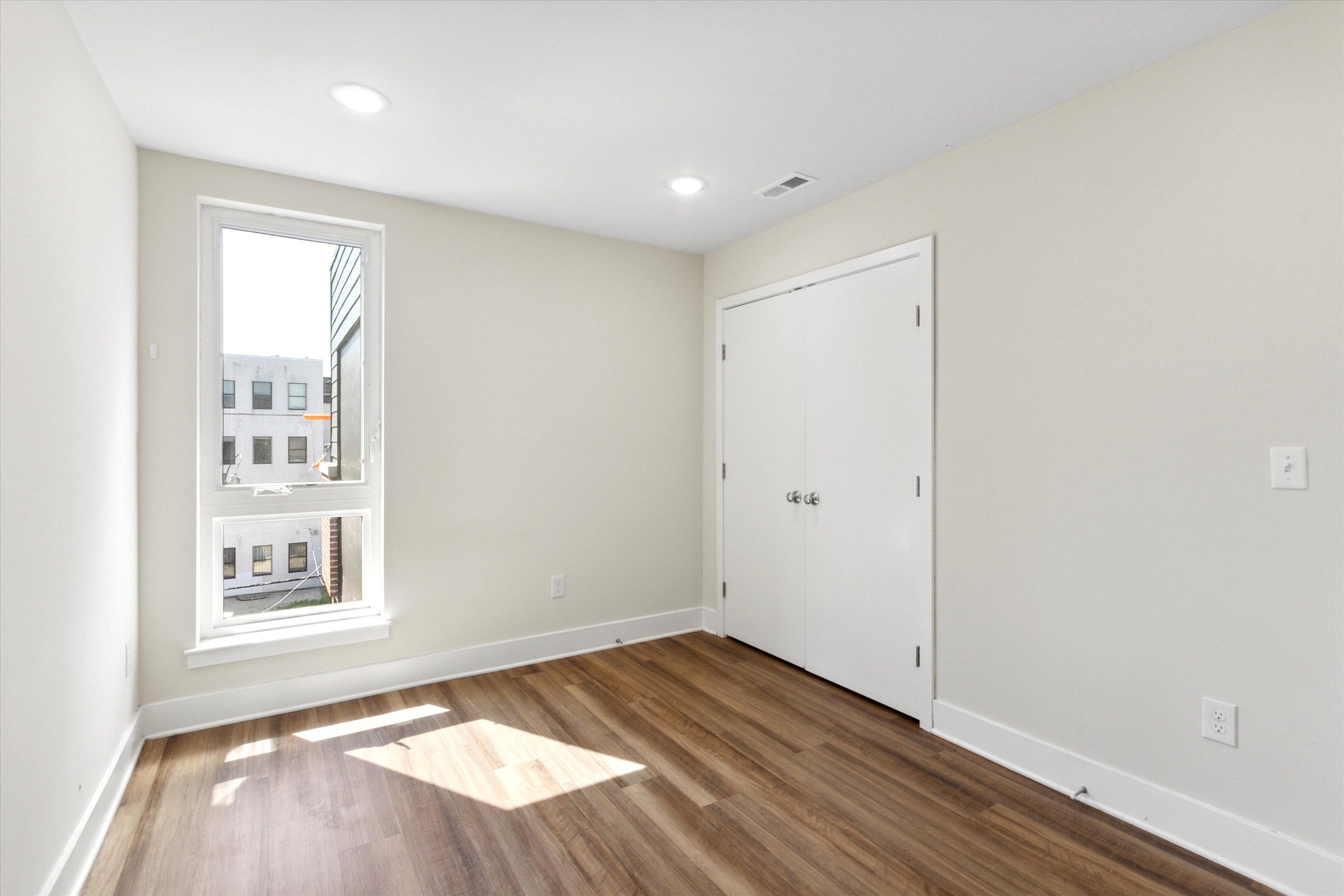1519 N Sydenham St Unit B