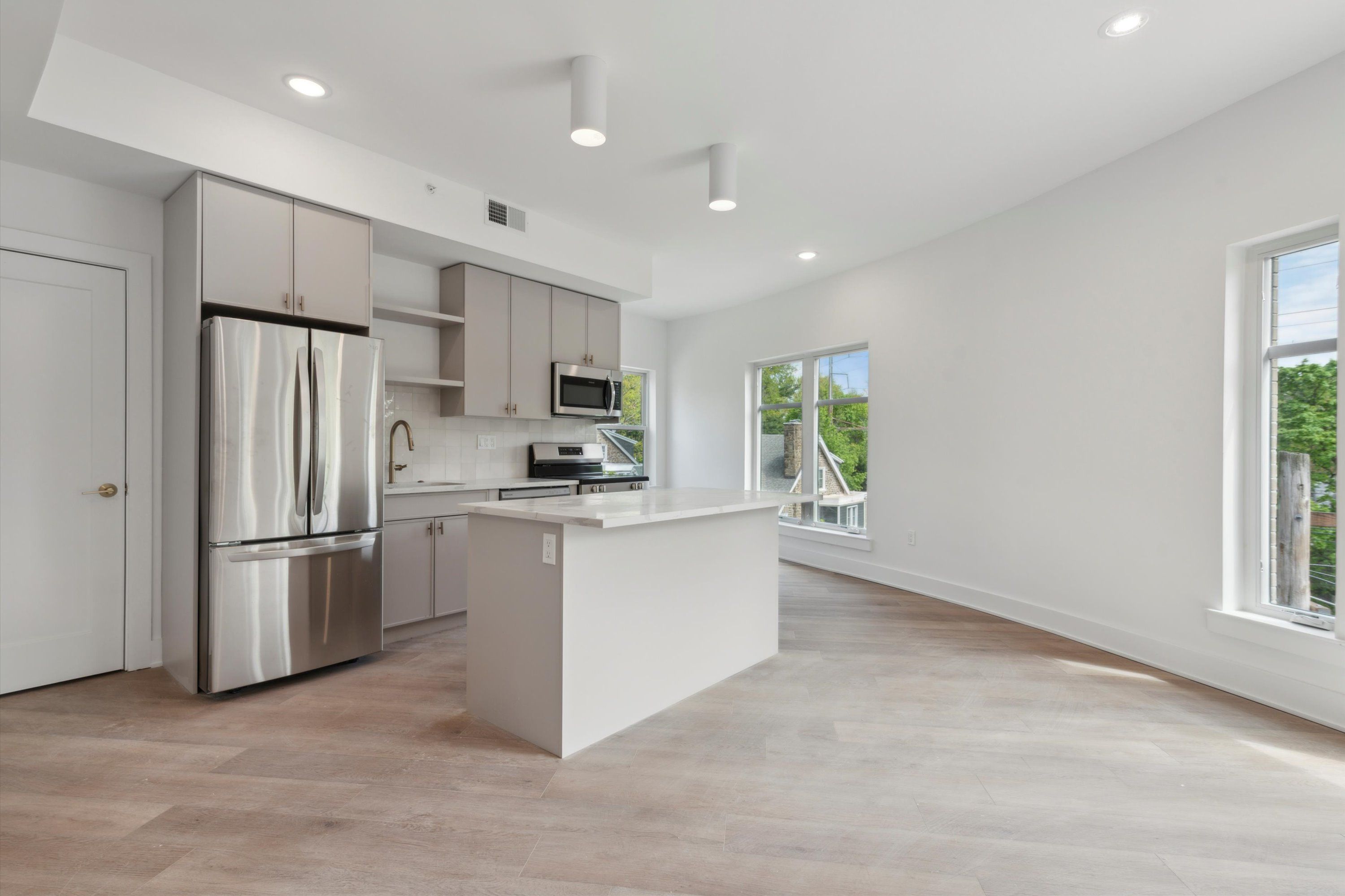 367 W Hortter St Unit 401