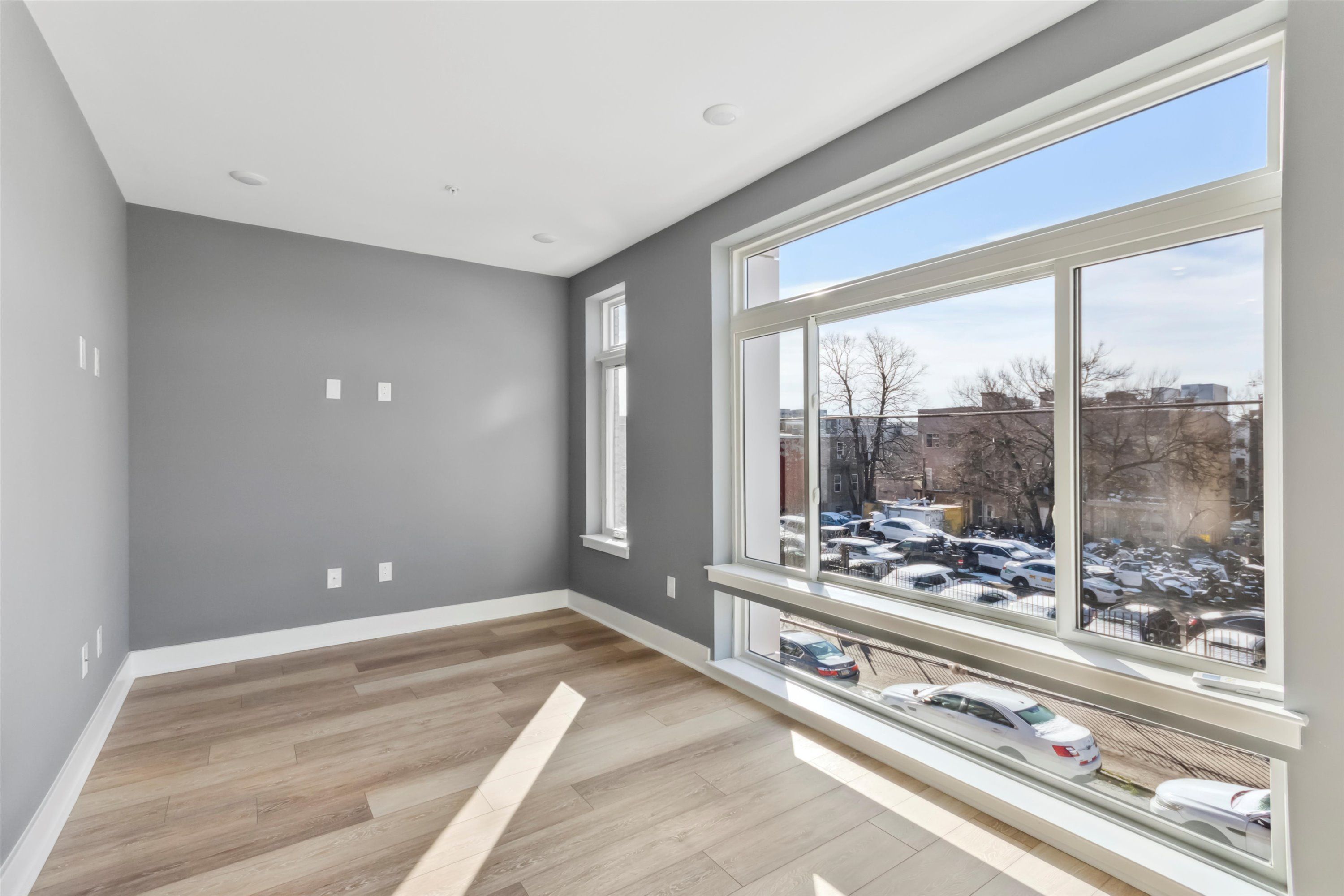 1615 POPLAR ST Unit 4
