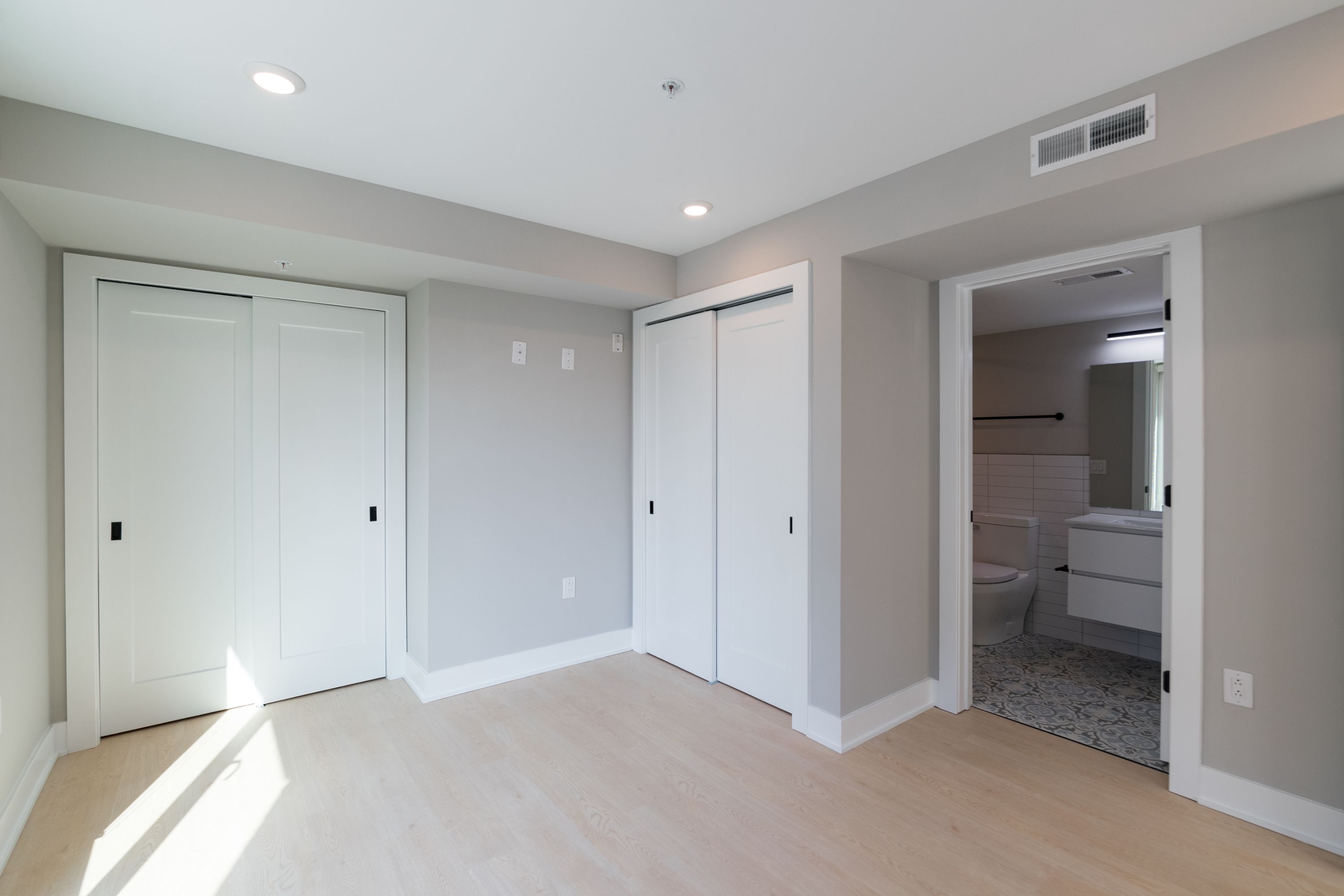 6604 Ridge Avenue Unit 300