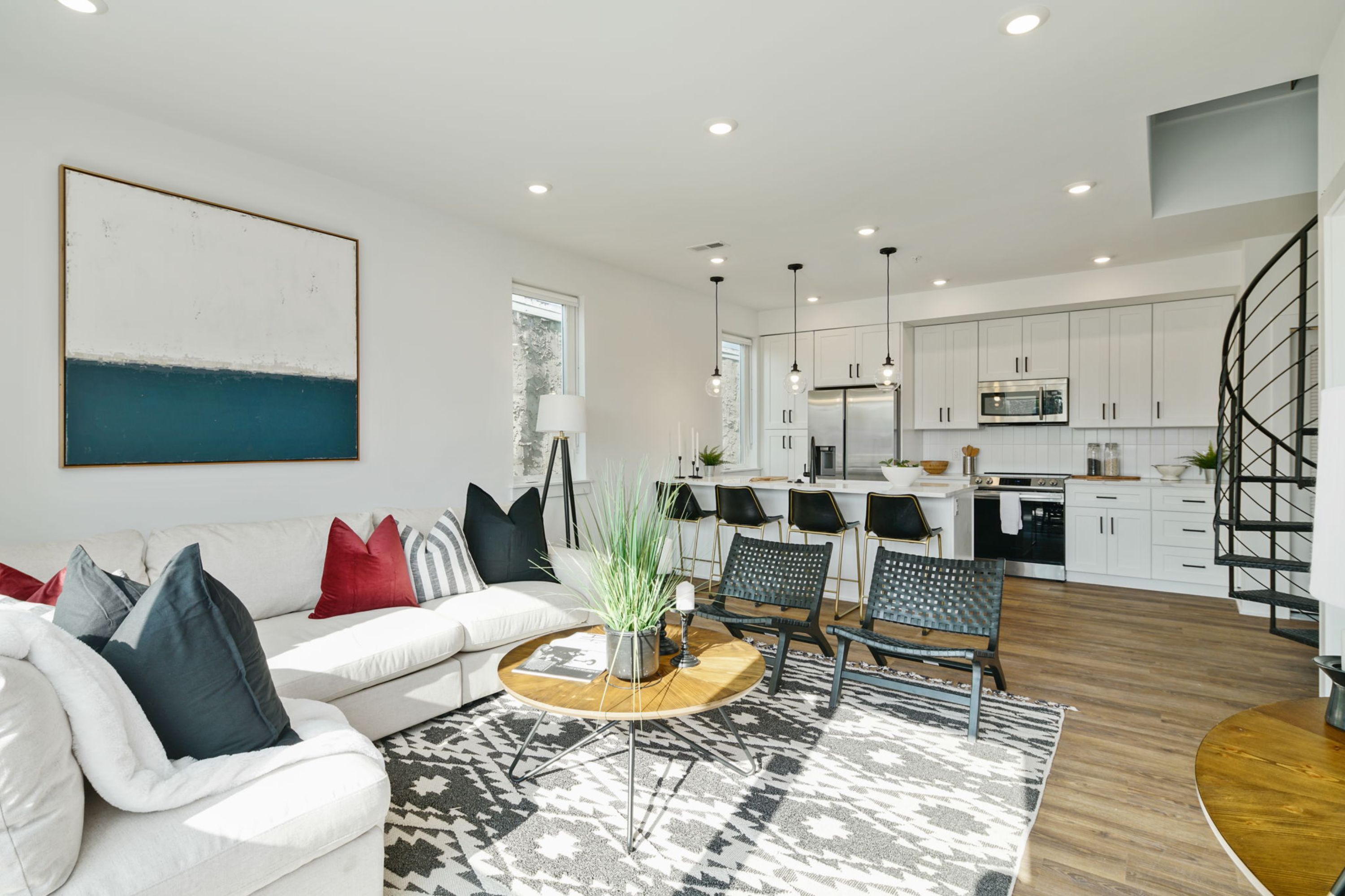 2421 MASCHER ST Unit 102
