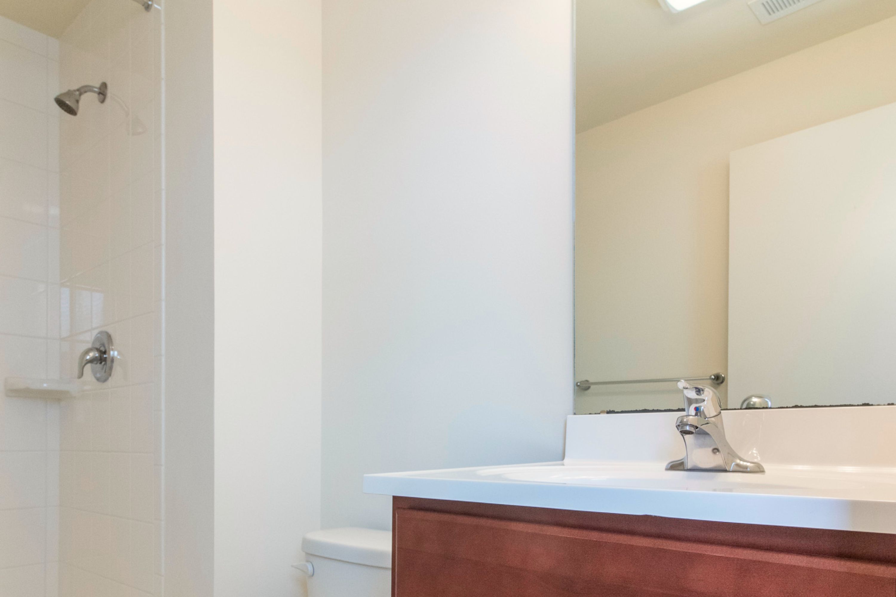 1904 N MARSHALL ST Unit 2