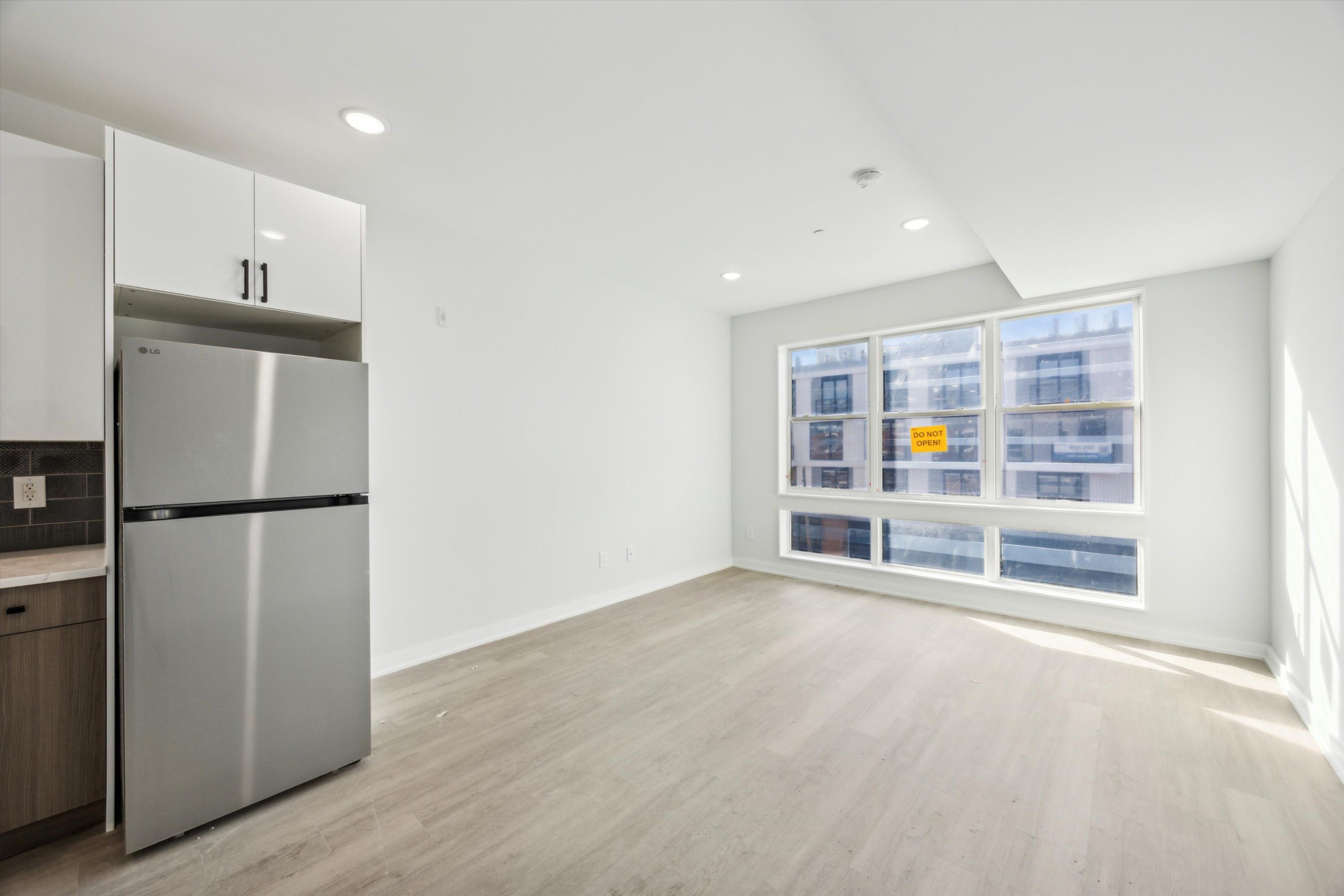 3729 LANCASTER AVE Unit 300