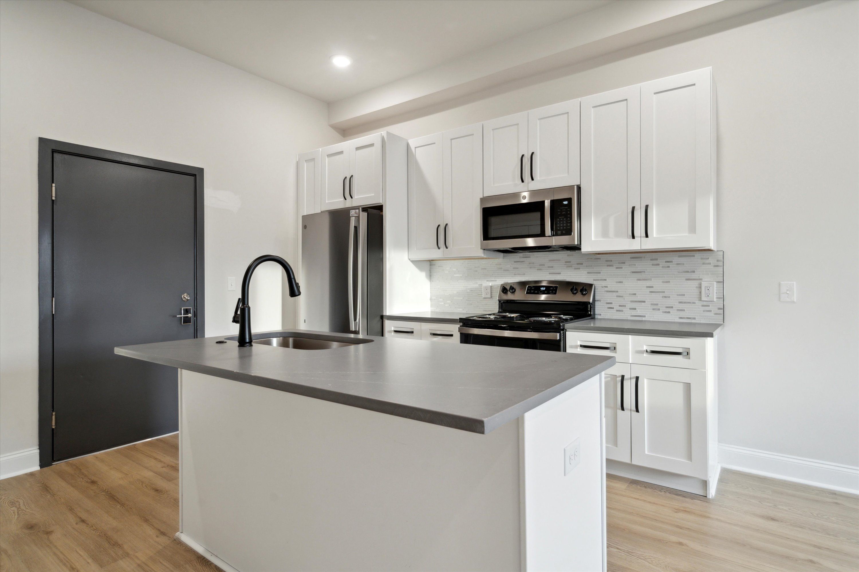 2157 E LEHIGH AVE Unit 213