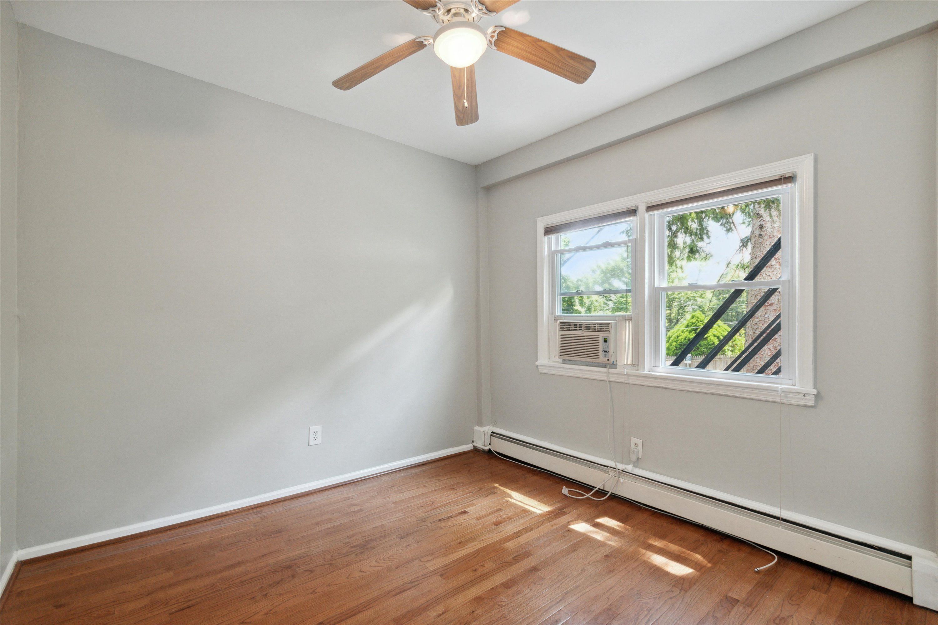 291-293 Nassau St Unit 4