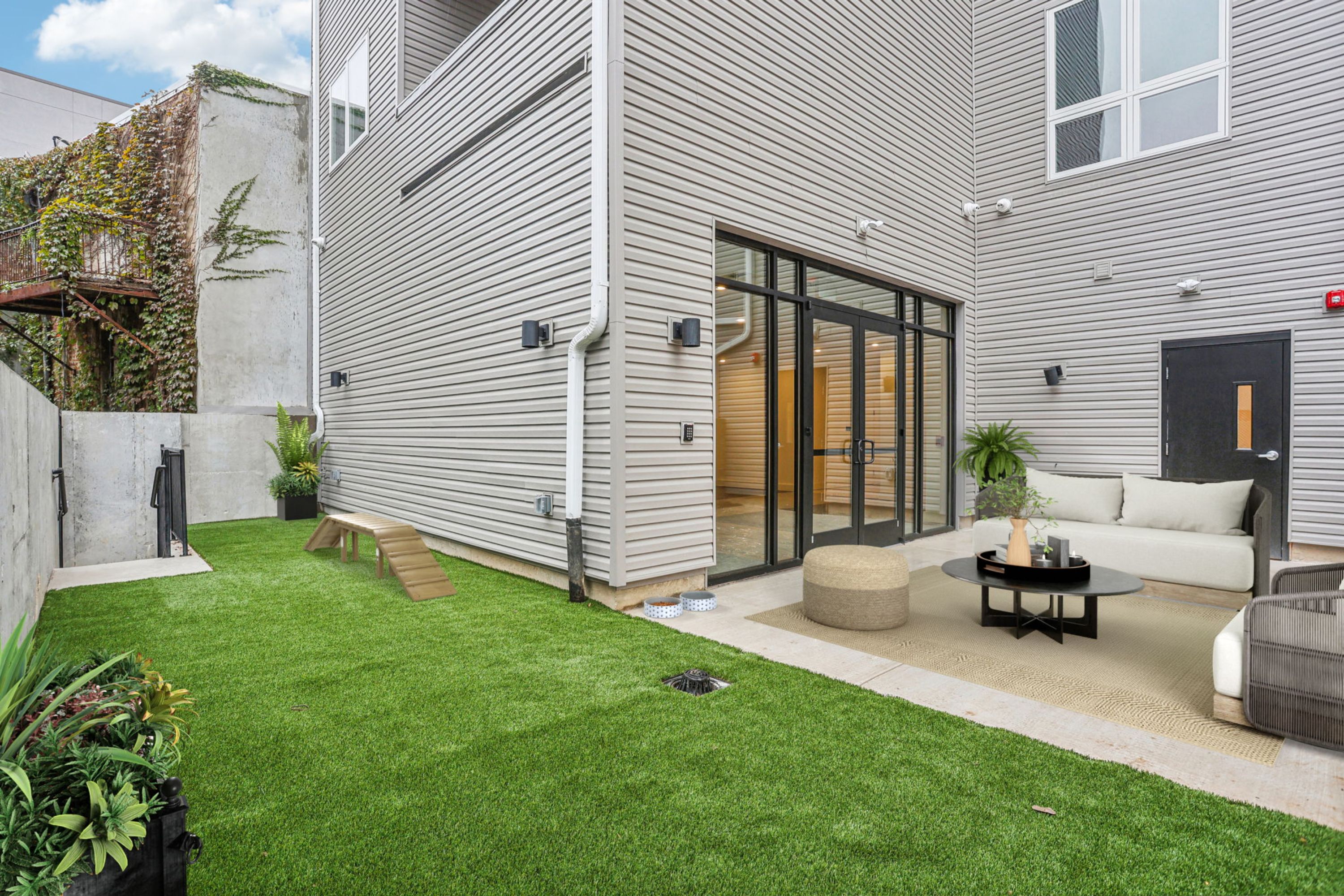 1731 Tilghman St Unit 306