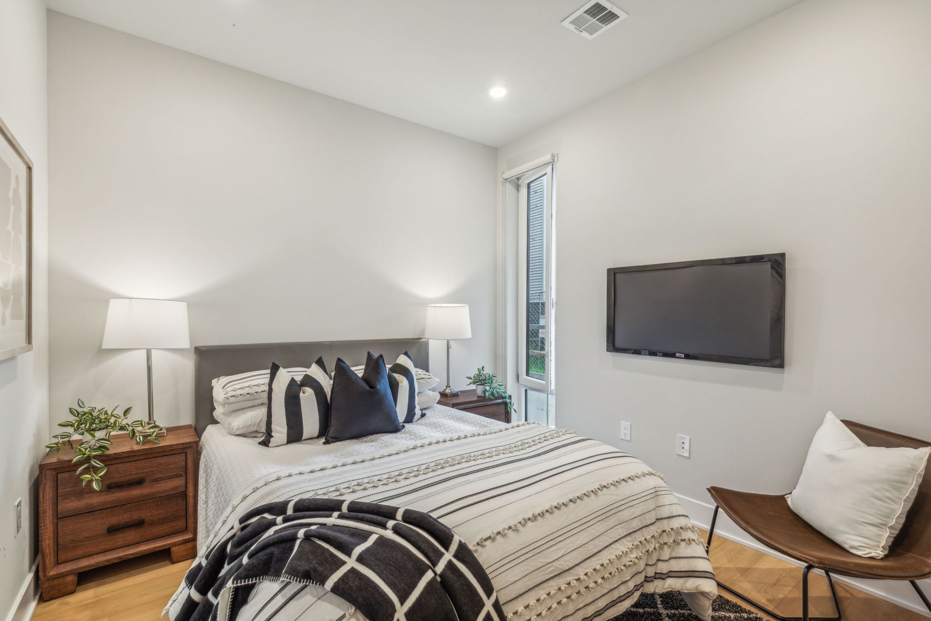 6910 Ridge Avenue Unit 205