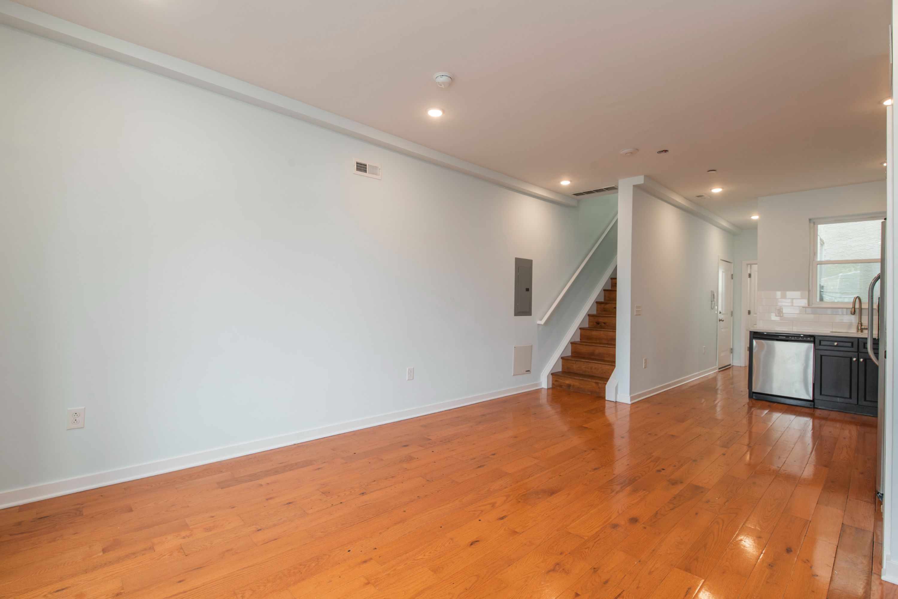 1517 SEYBERT ST Unit 2