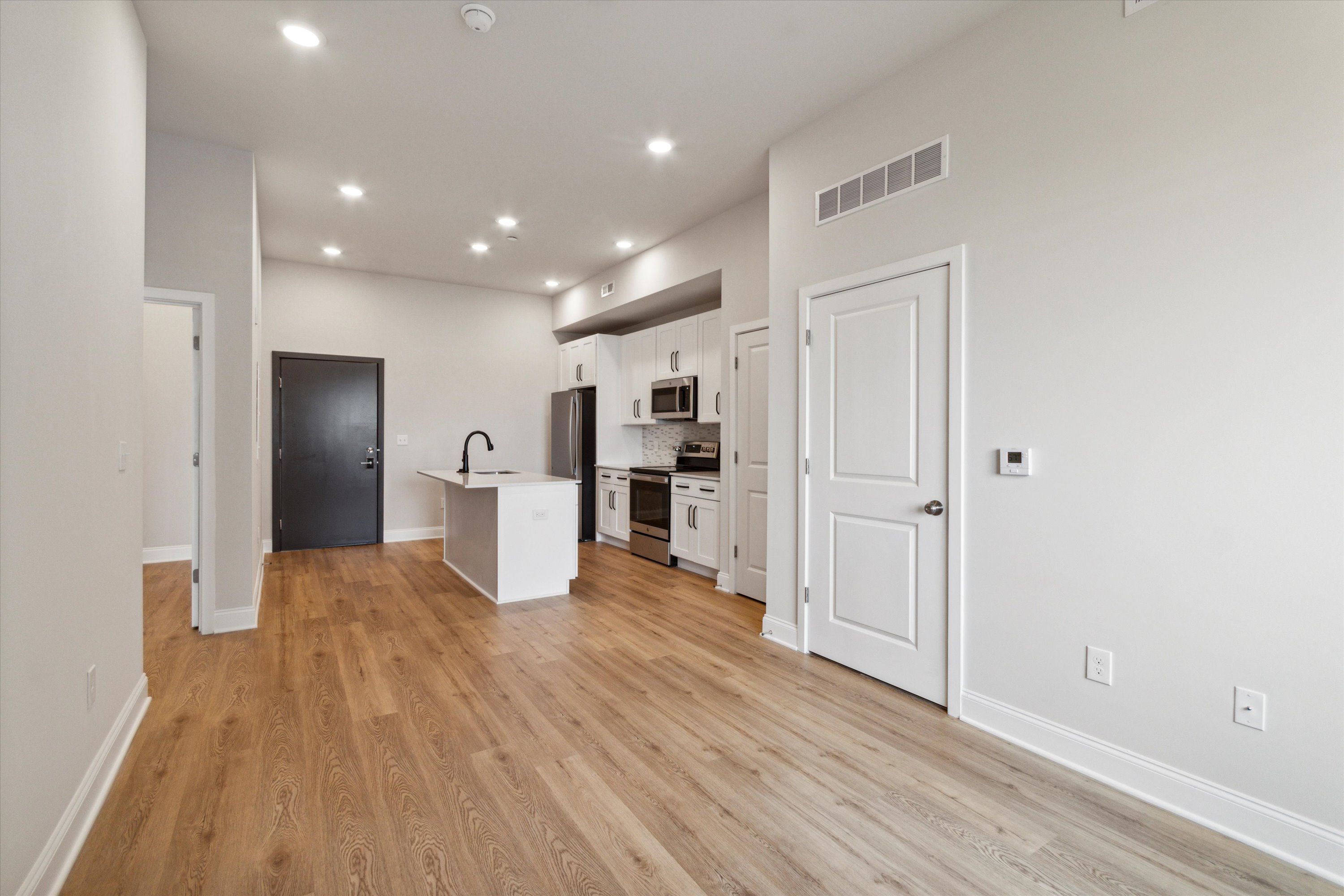 2157 E LEHIGH AVE Unit 502