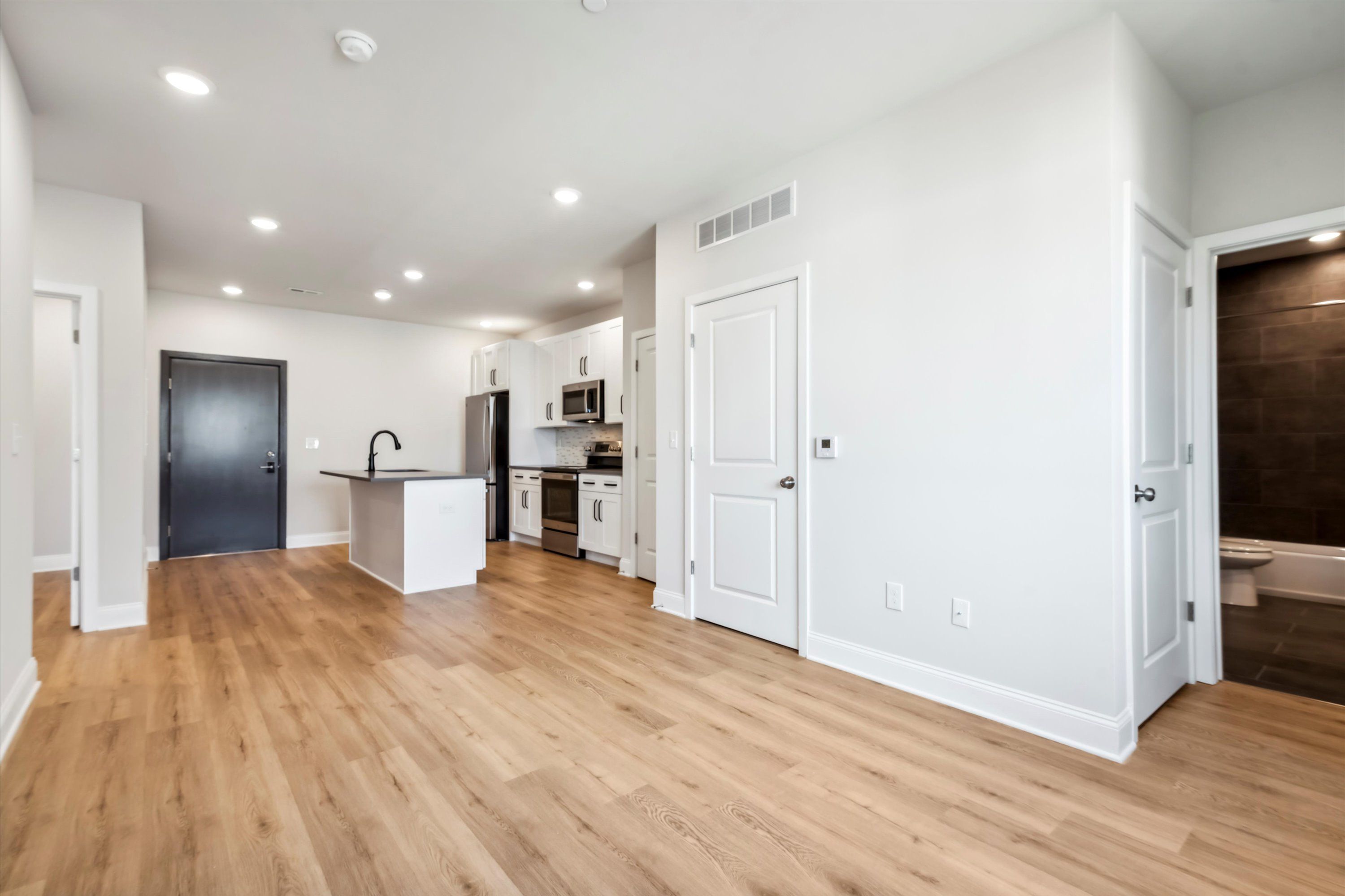 2157 E LEHIGH AVE Unit 601