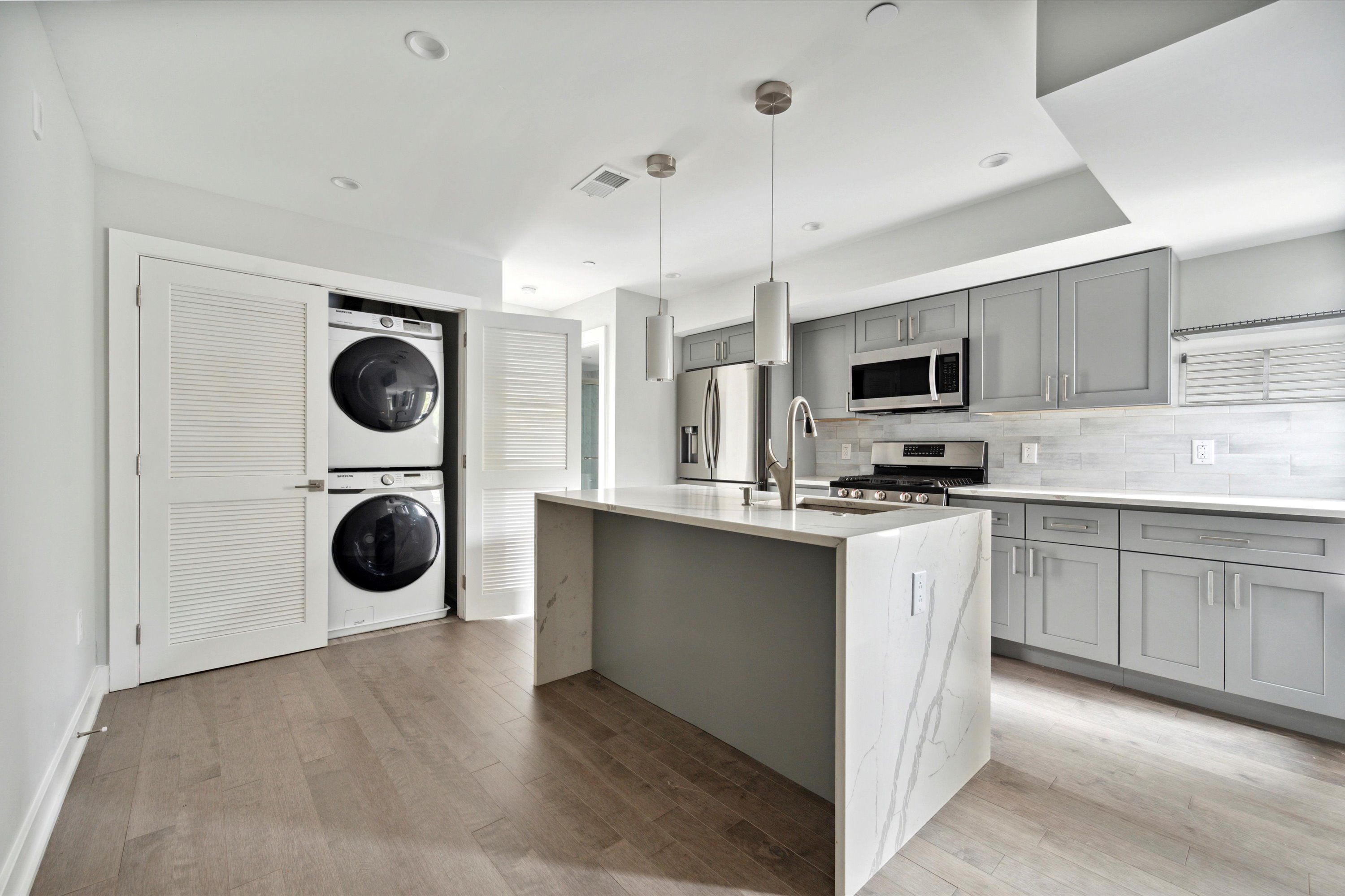 3834 BARING ST Unit 201