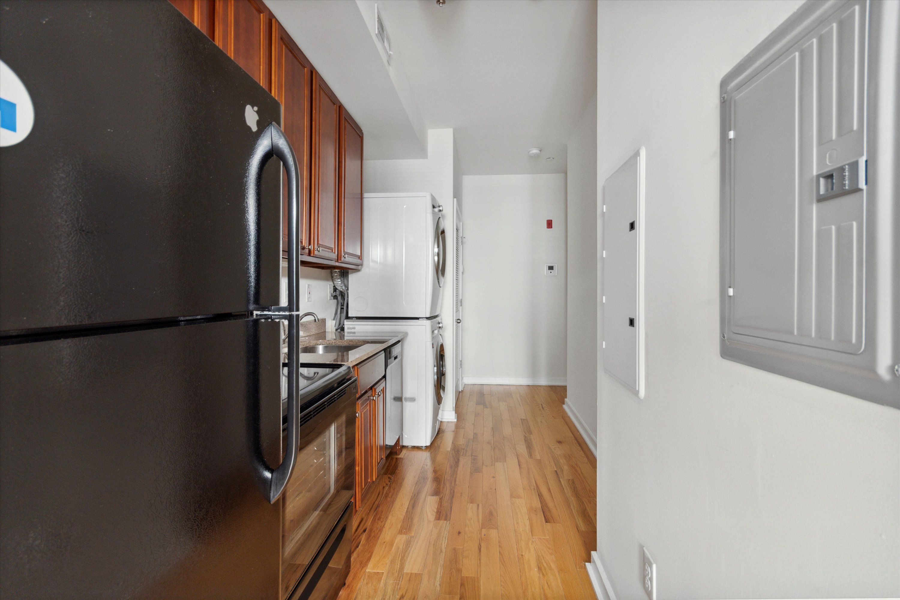 2025 N 17th ST Unit 002