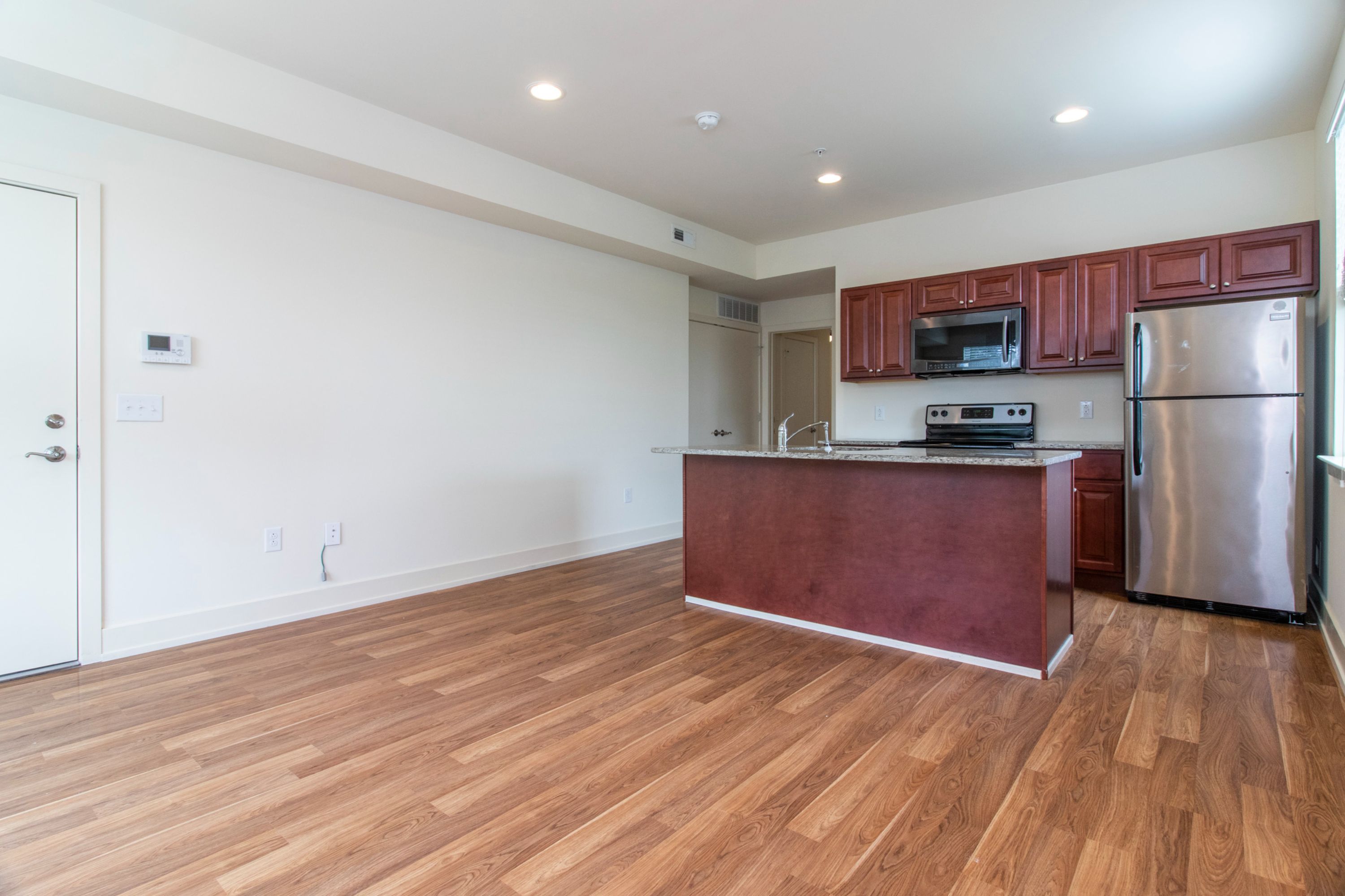 1904 N MARSHALL ST Unit 2