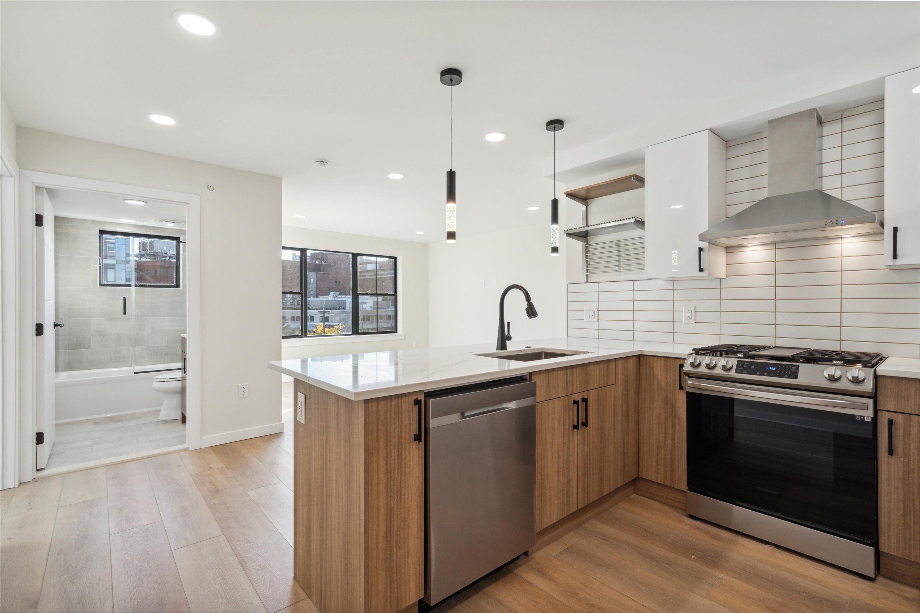 3804 Lancaster Ave Unit 401