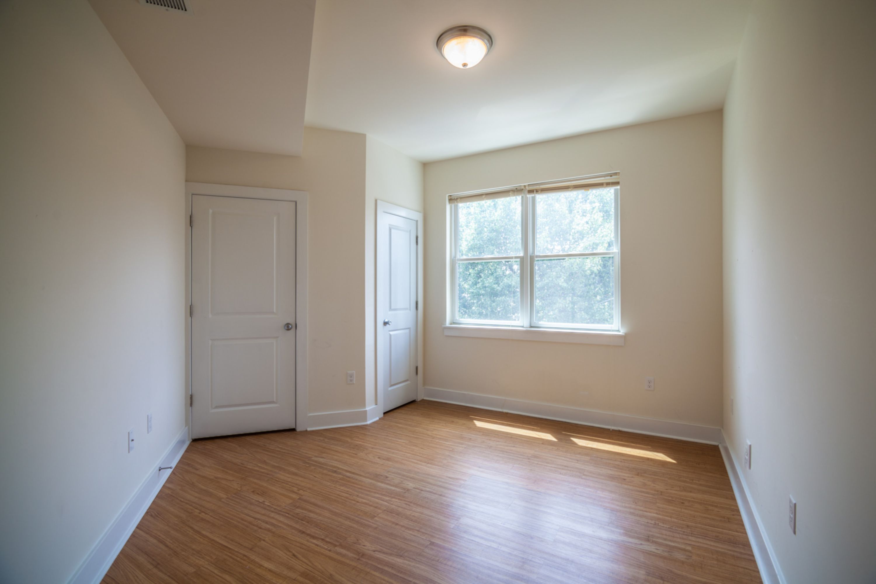 3842 LANCASTER AVE Unit 2