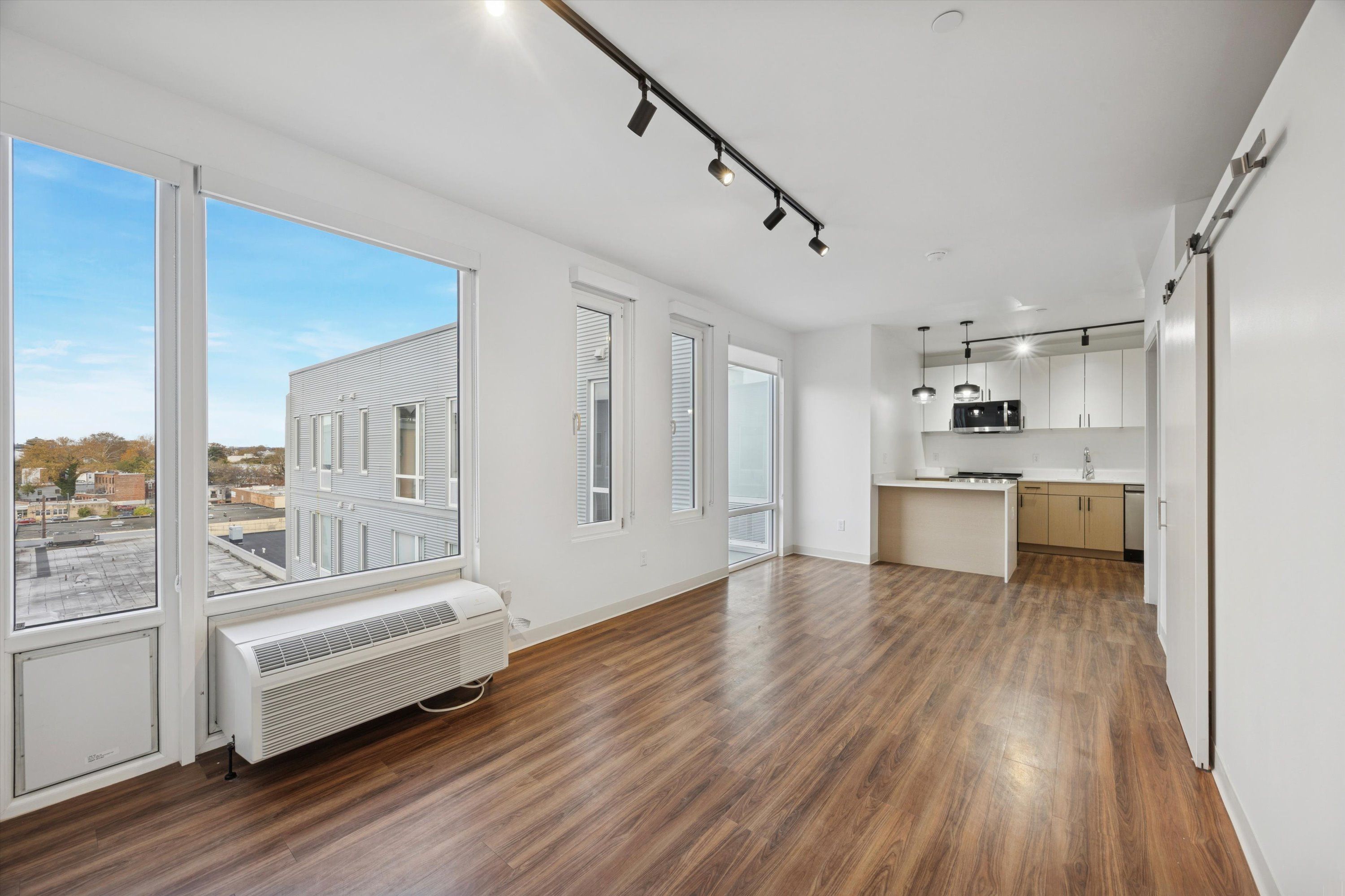 4240 Chestnut St Unit 412