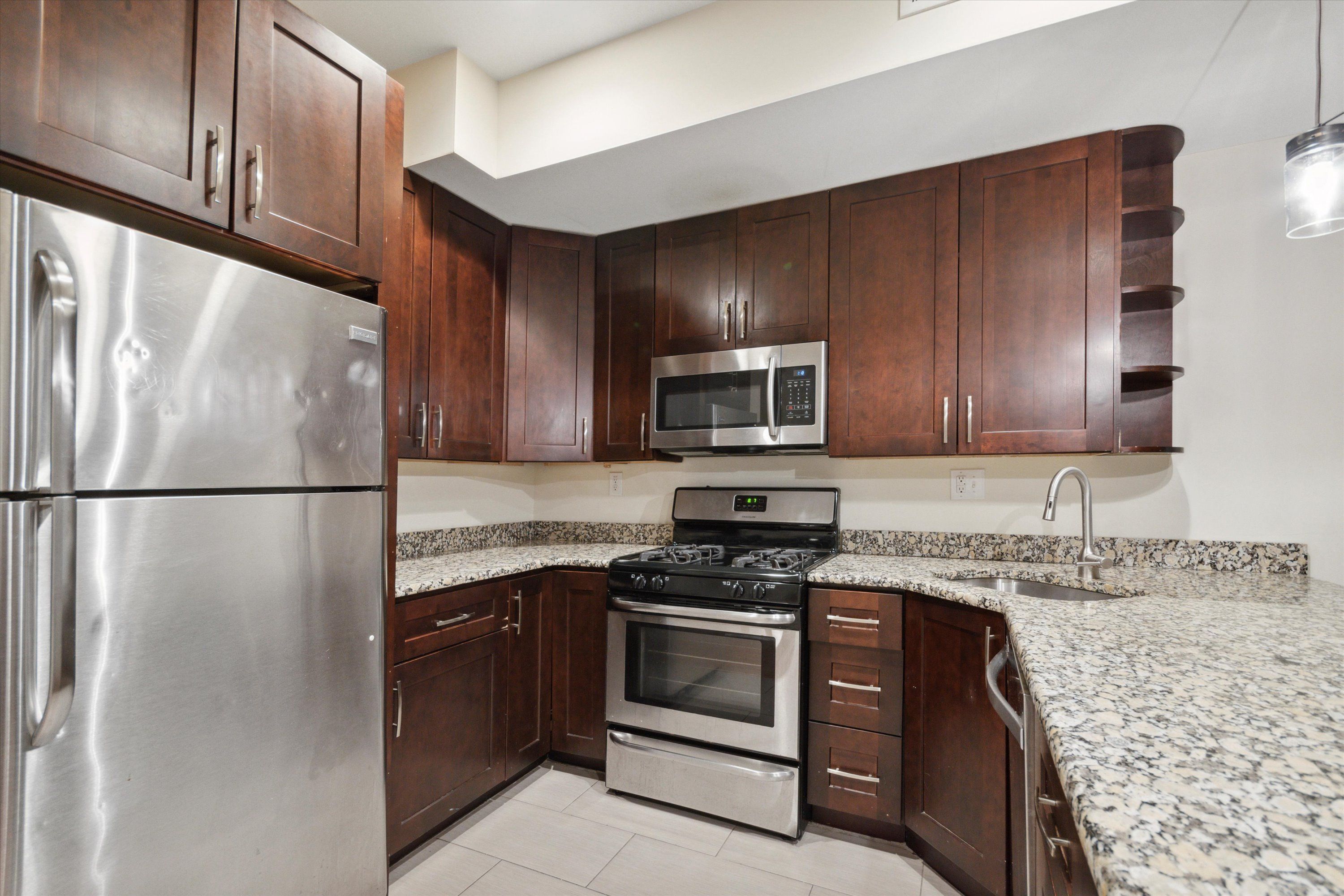 1408 WILLINGTON ST Unit B