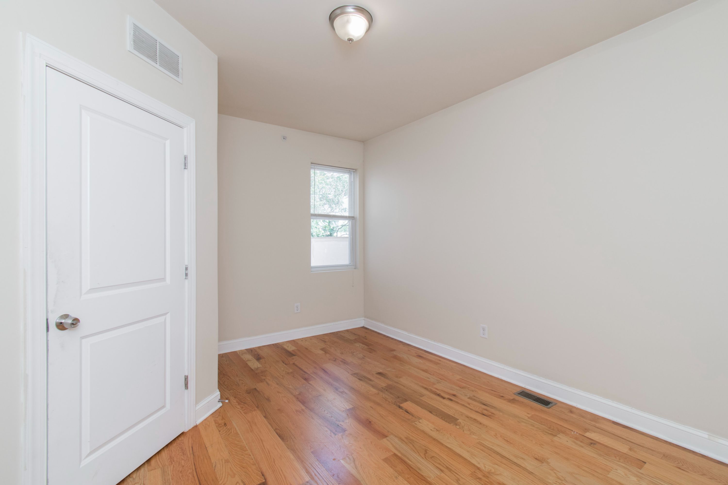 2043 N GRATZ ST Unit 2