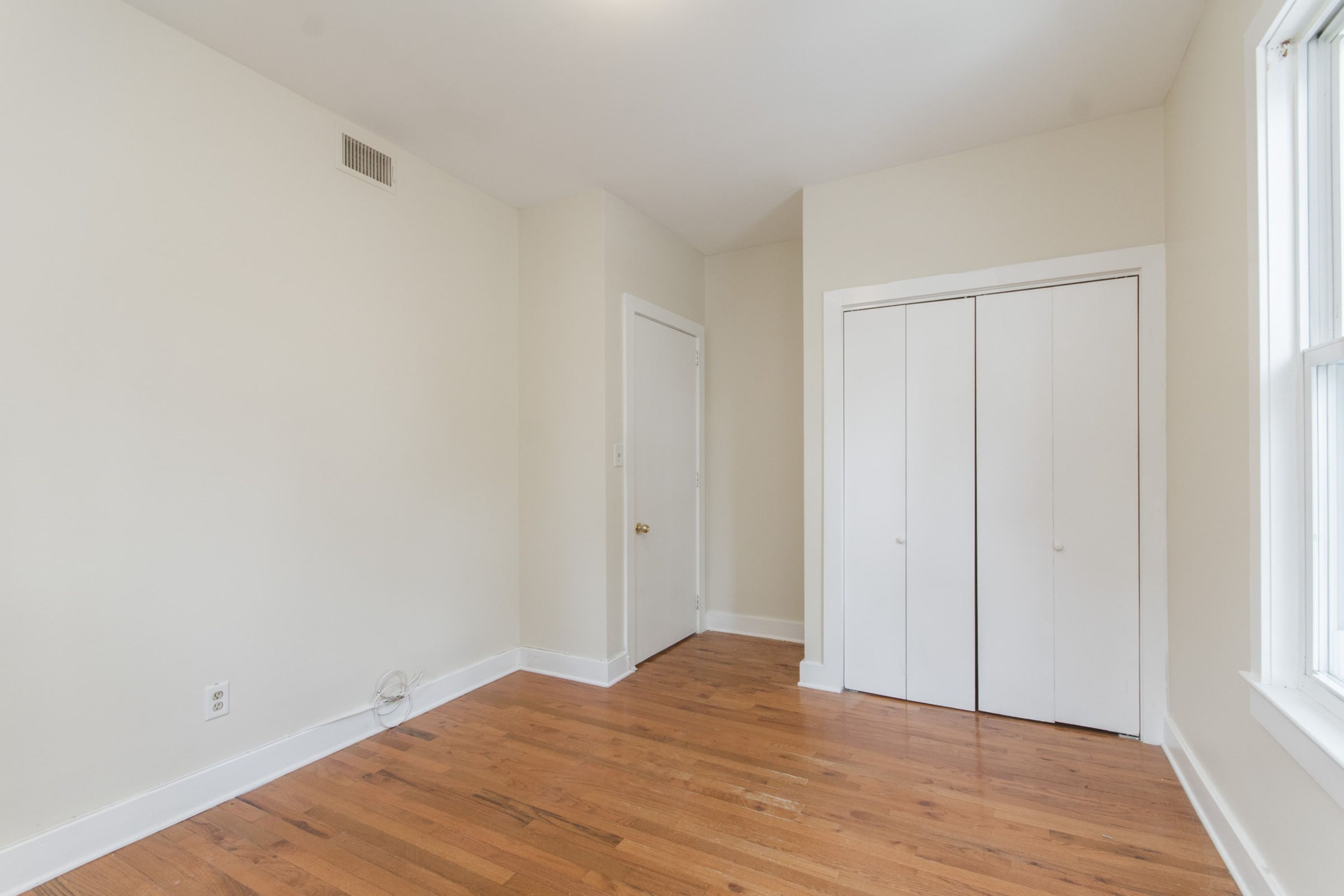 272 Nassau St Unit 5