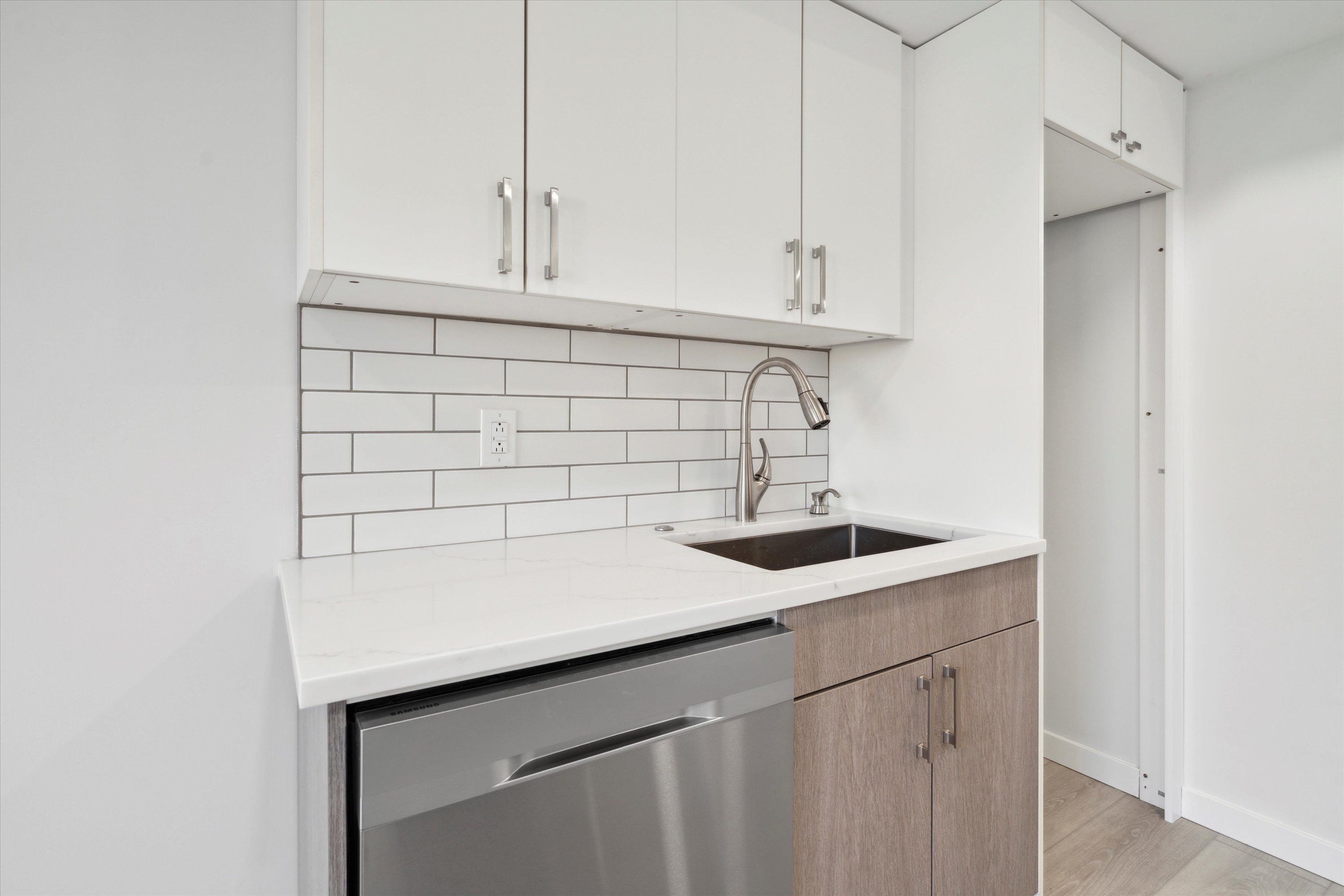 3804 Lancaster Ave Unit 403