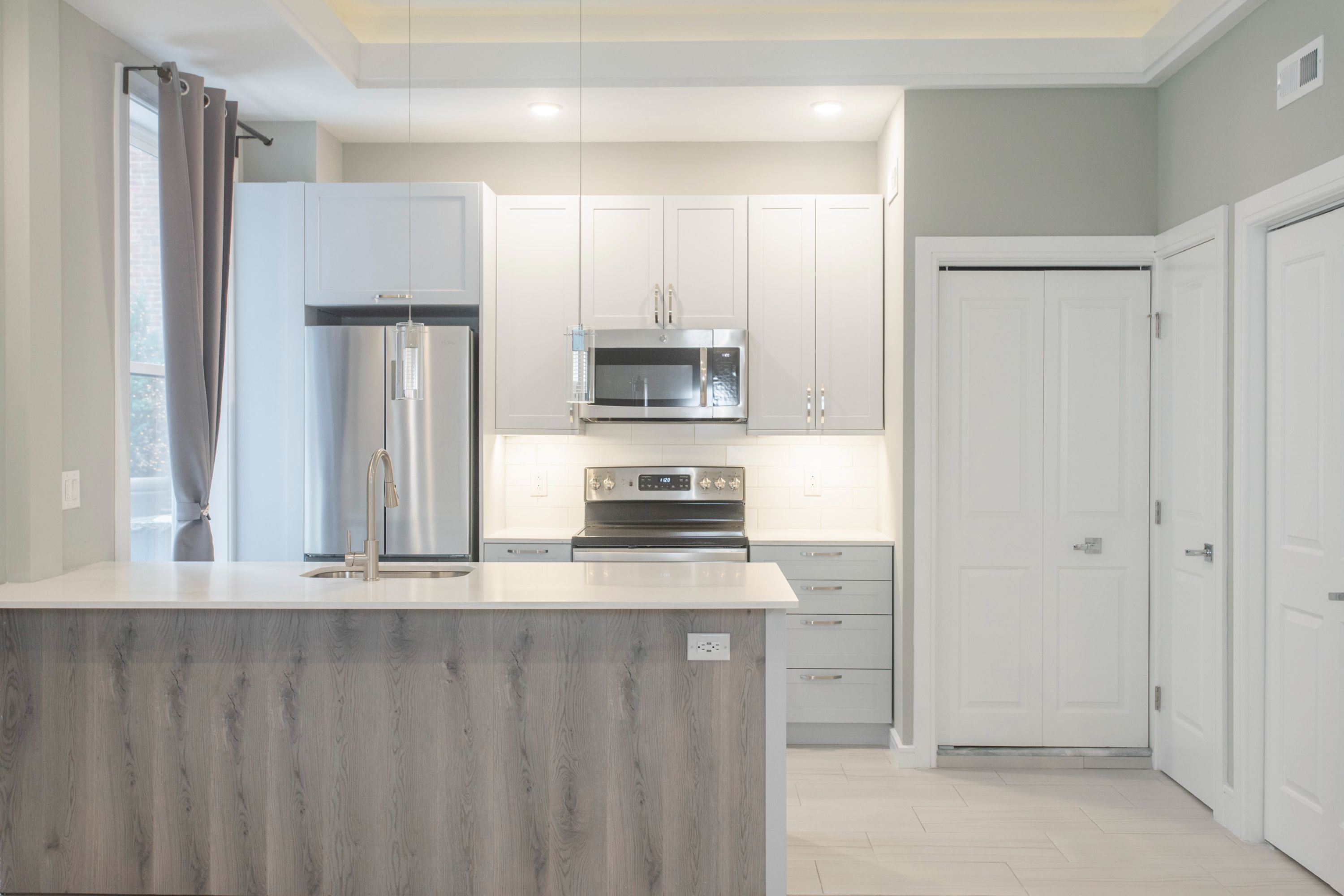 1133 E COLUMBIA AVE Unit 103