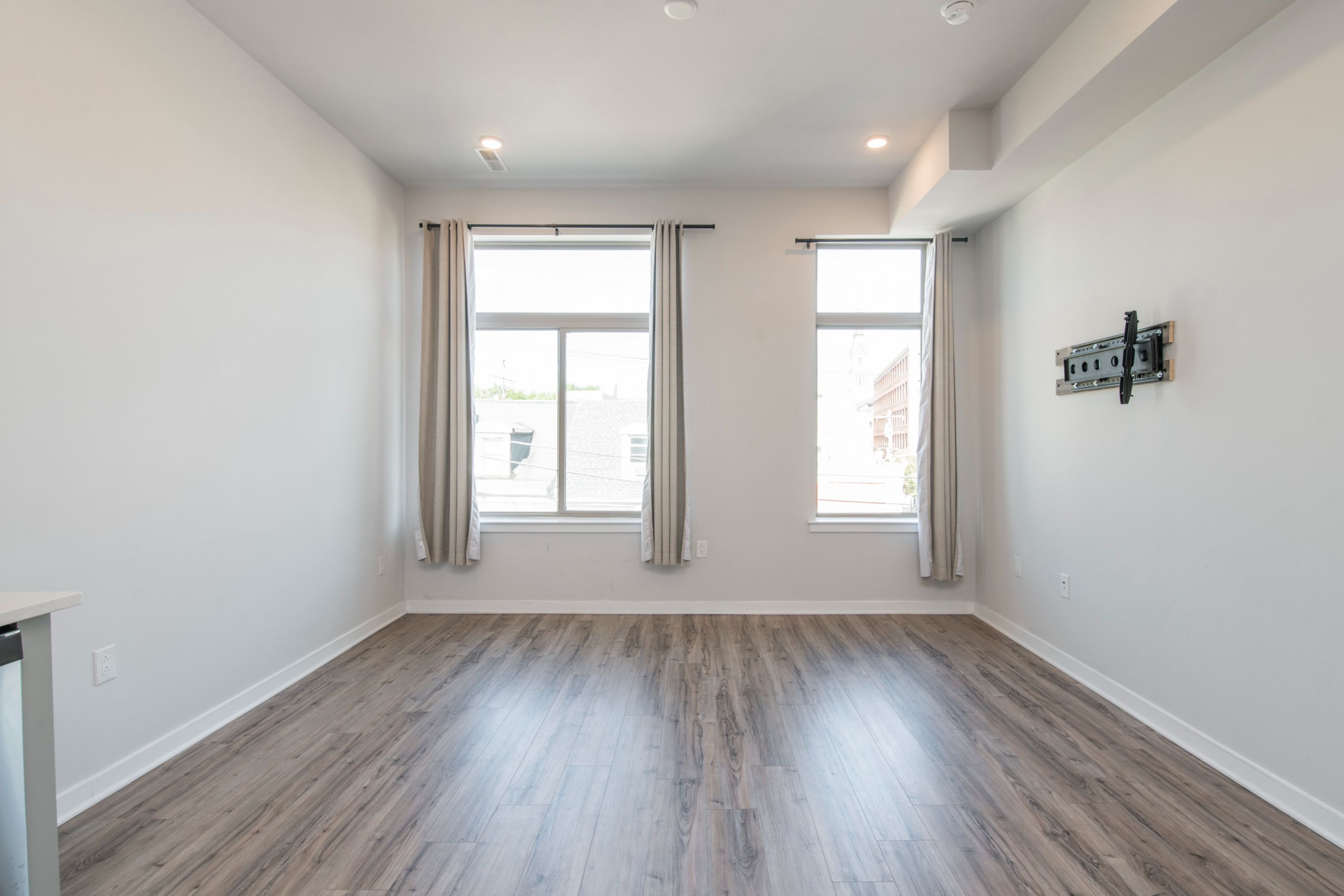 1143 N 3rd St Unit 202
