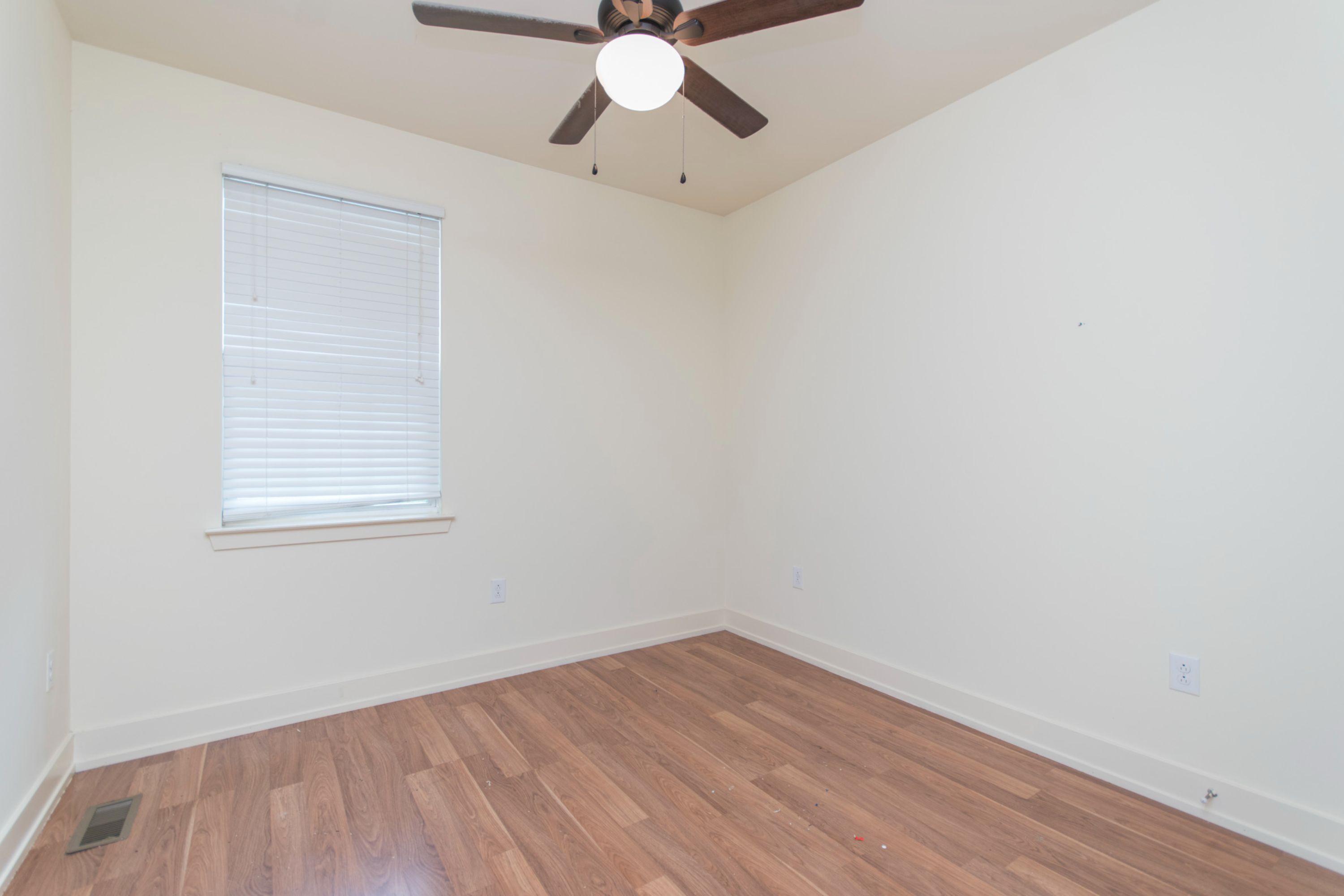 697 W BERKS ST Unit 1