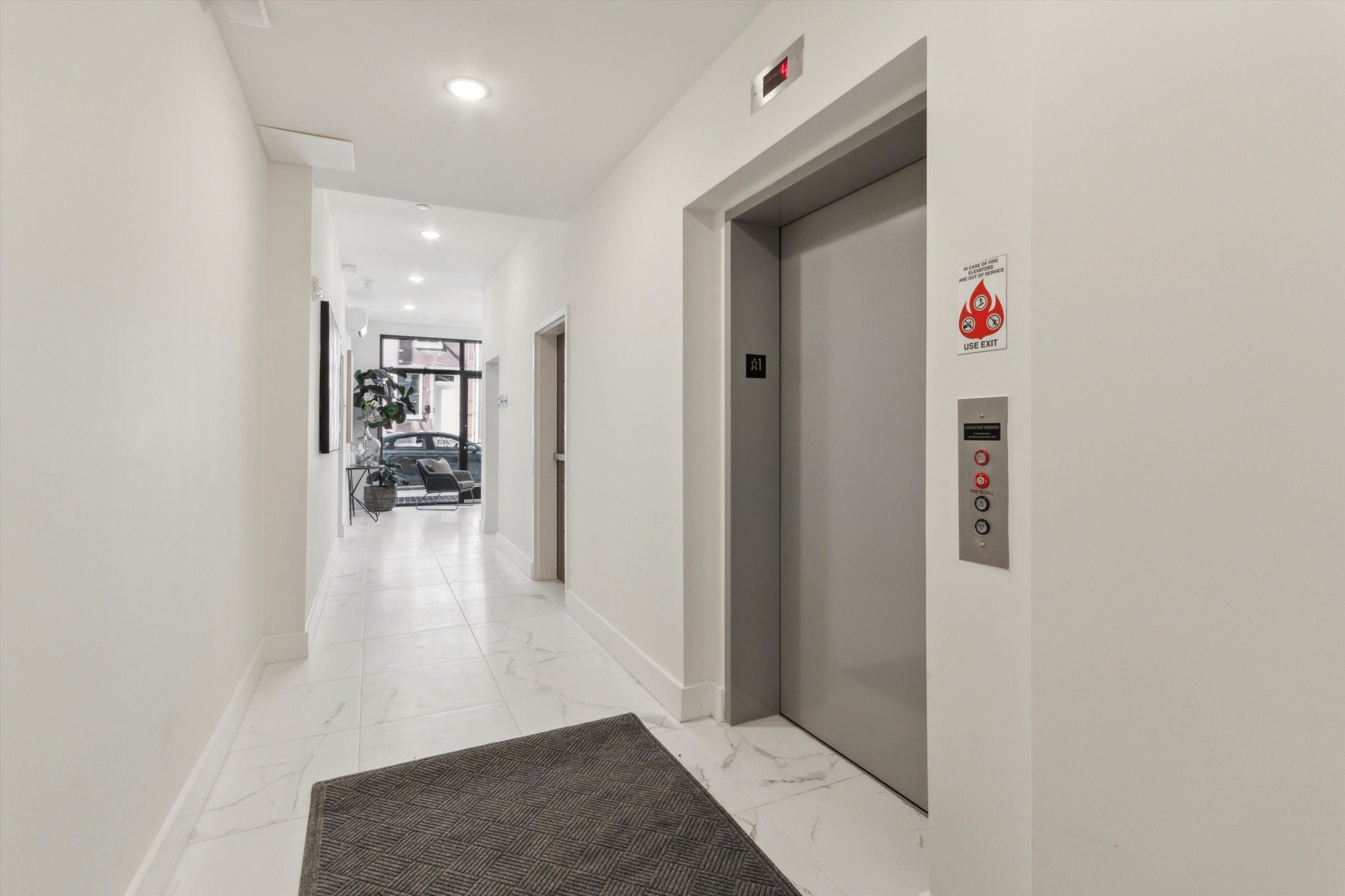 1221 E Fletcher St Unit 212