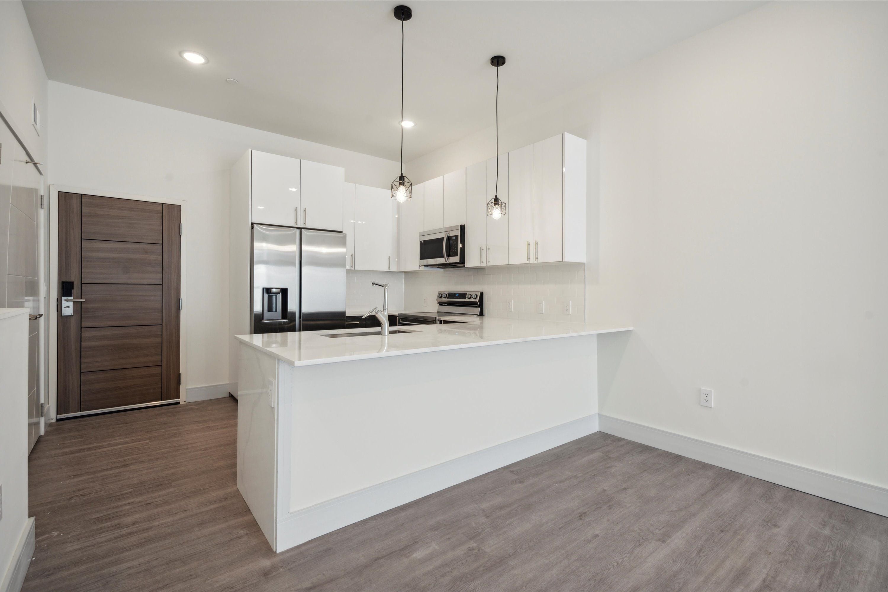 1221 E Fletcher St Unit 108