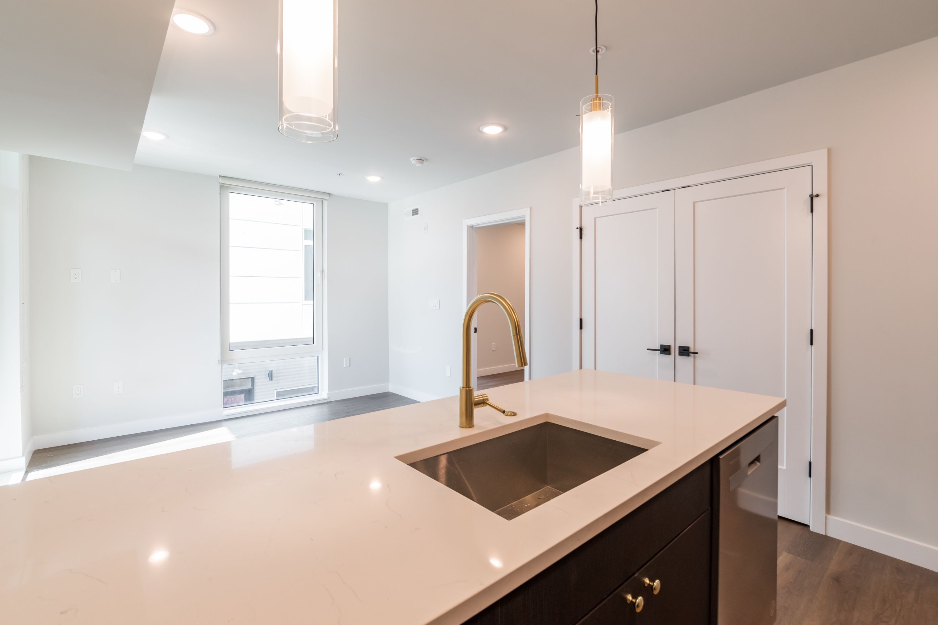 1102 GERMANTOWN AVENUE Unit 204